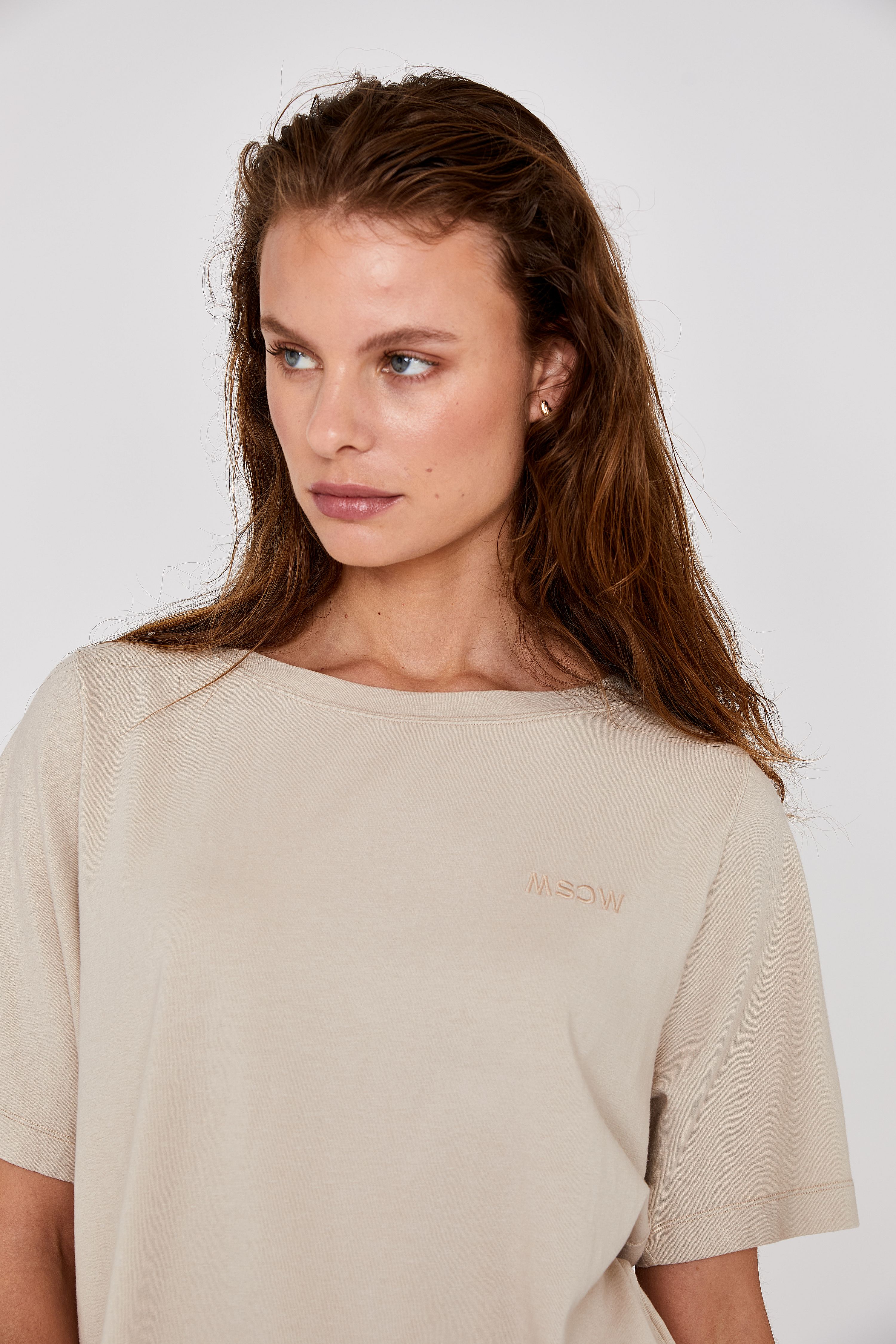 T-shirt Moody