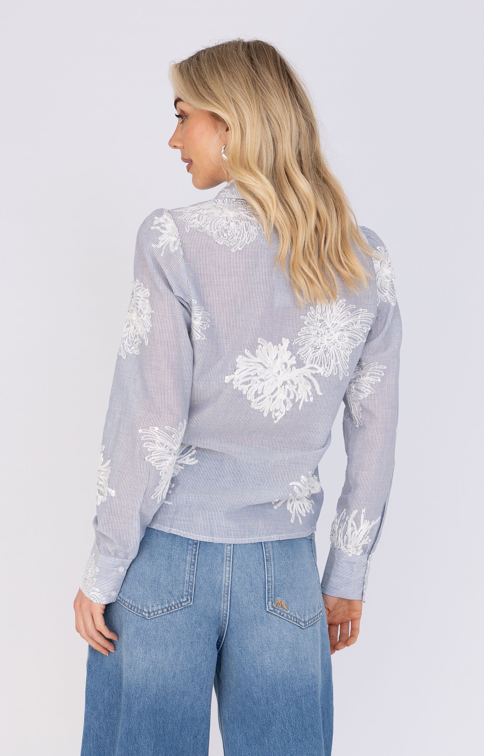 Blouse met borduursel