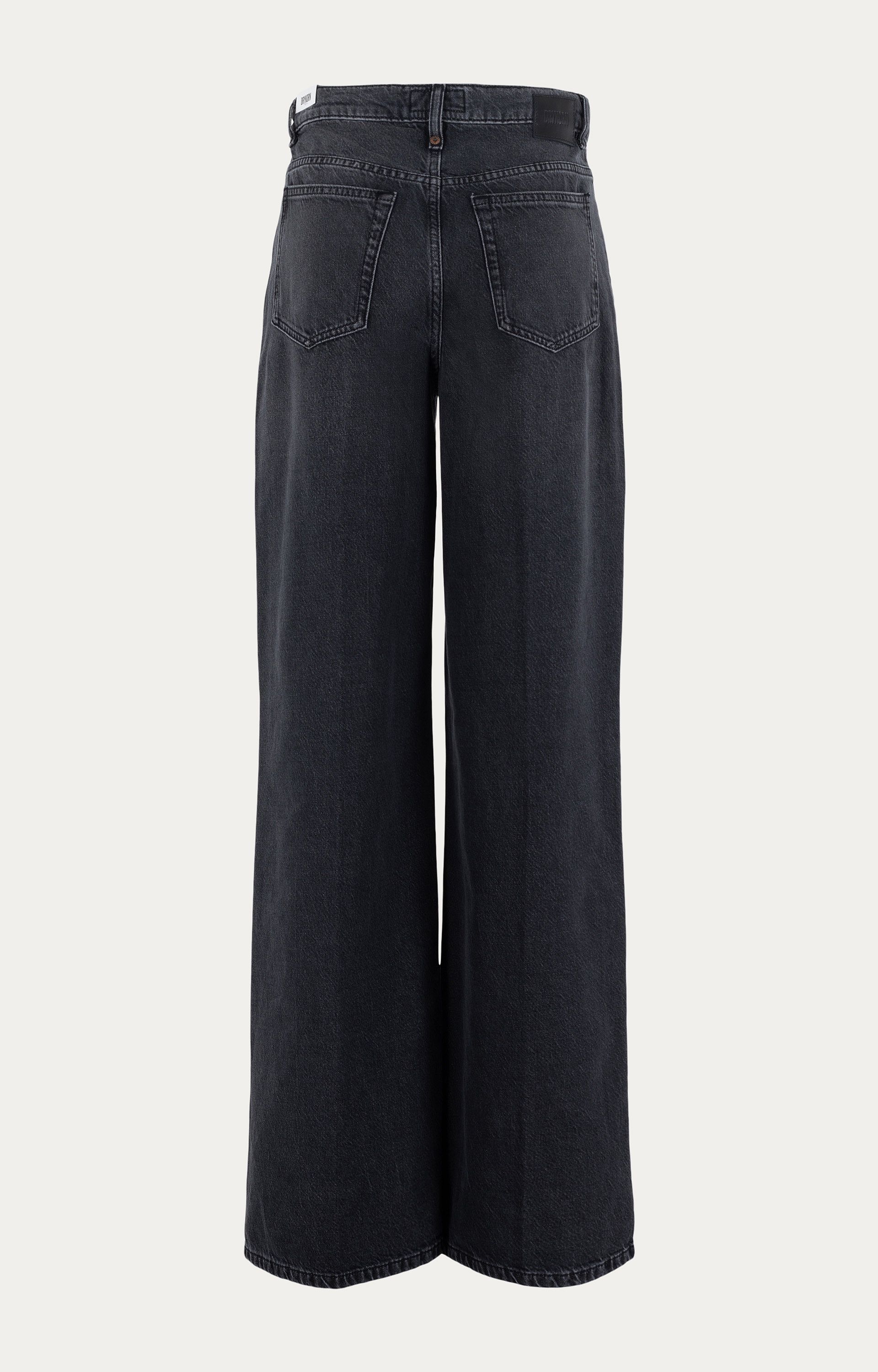 Jeans Flung