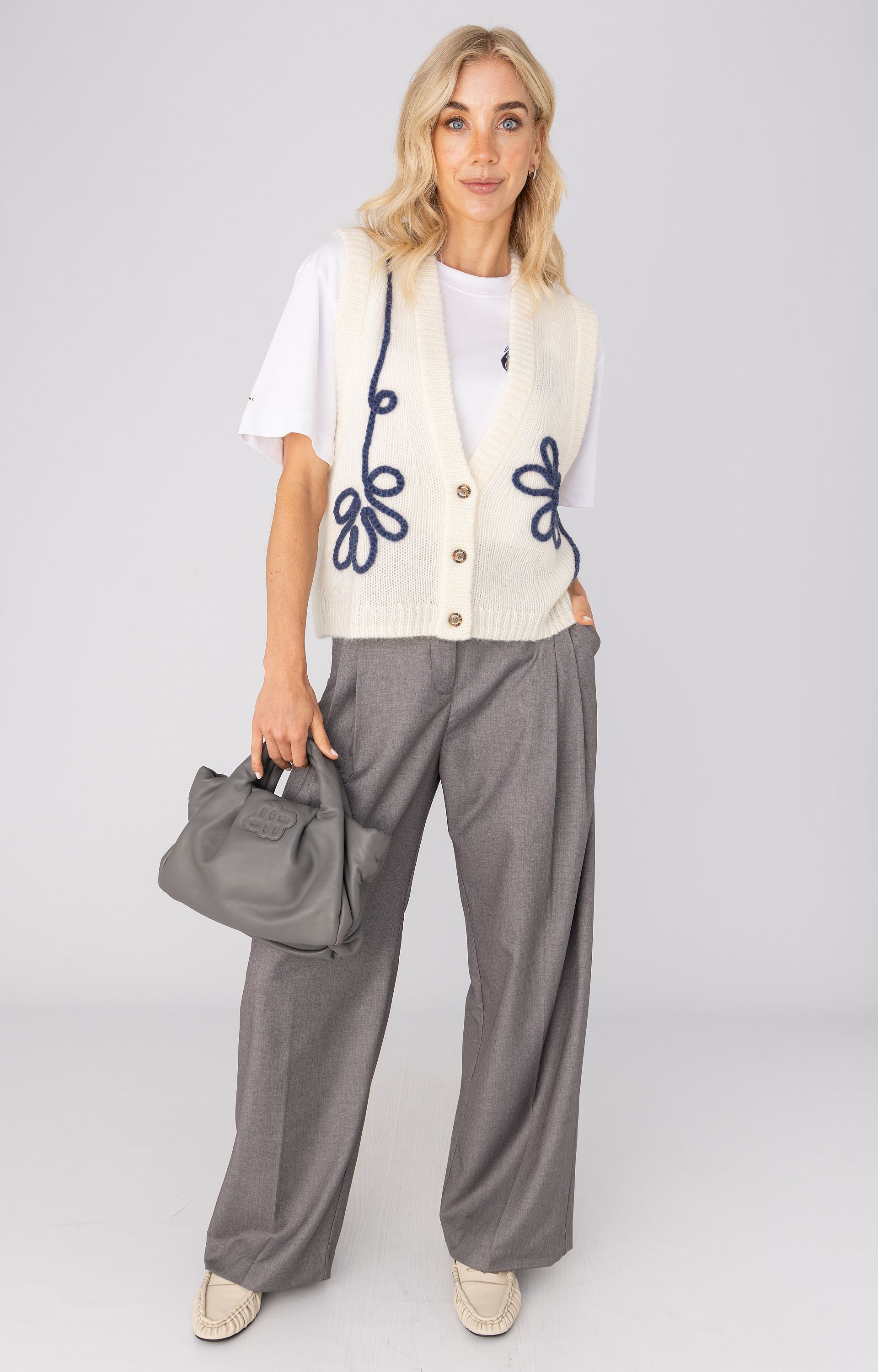 AW26 - 224