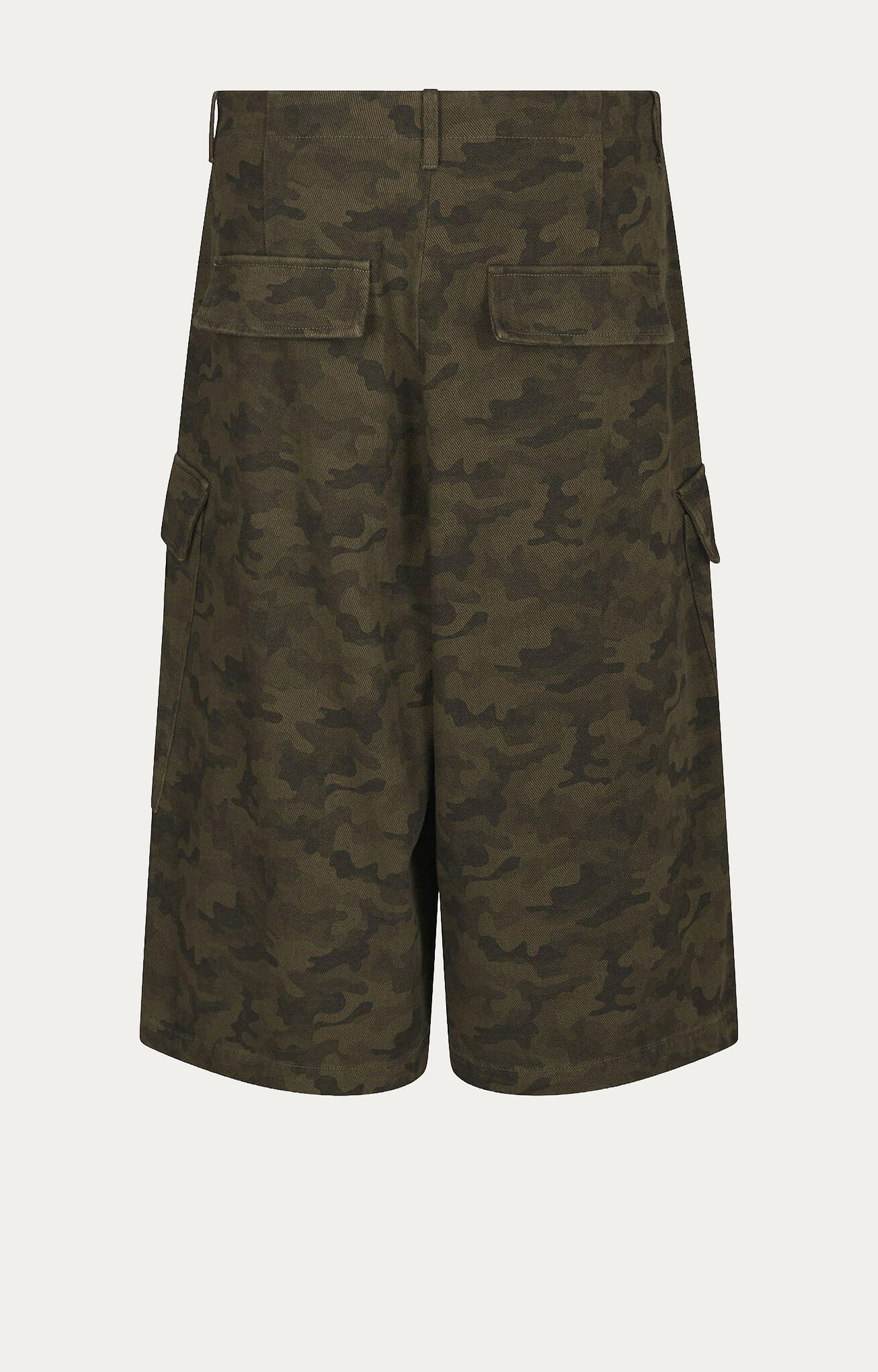 Short Islana 