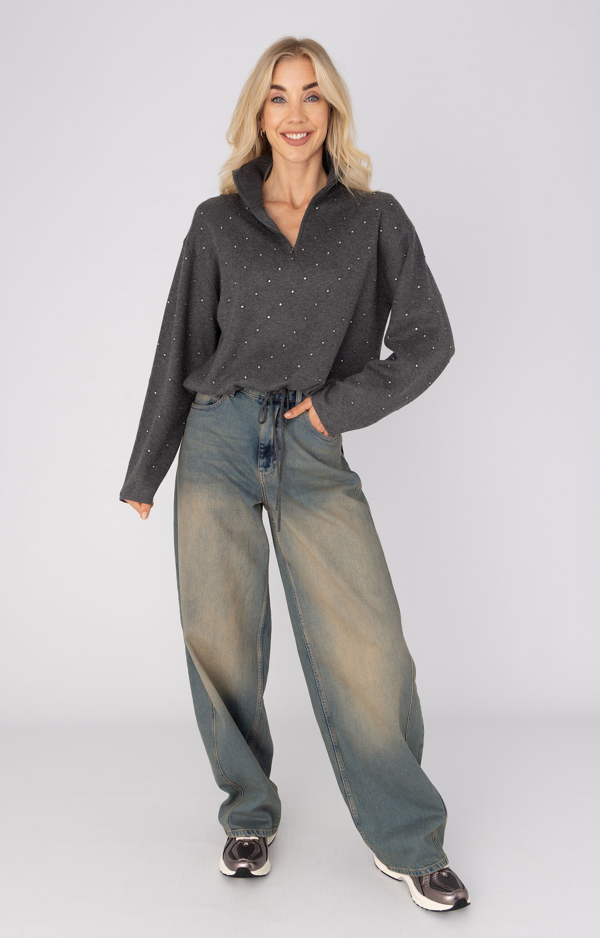 AW26 - 383