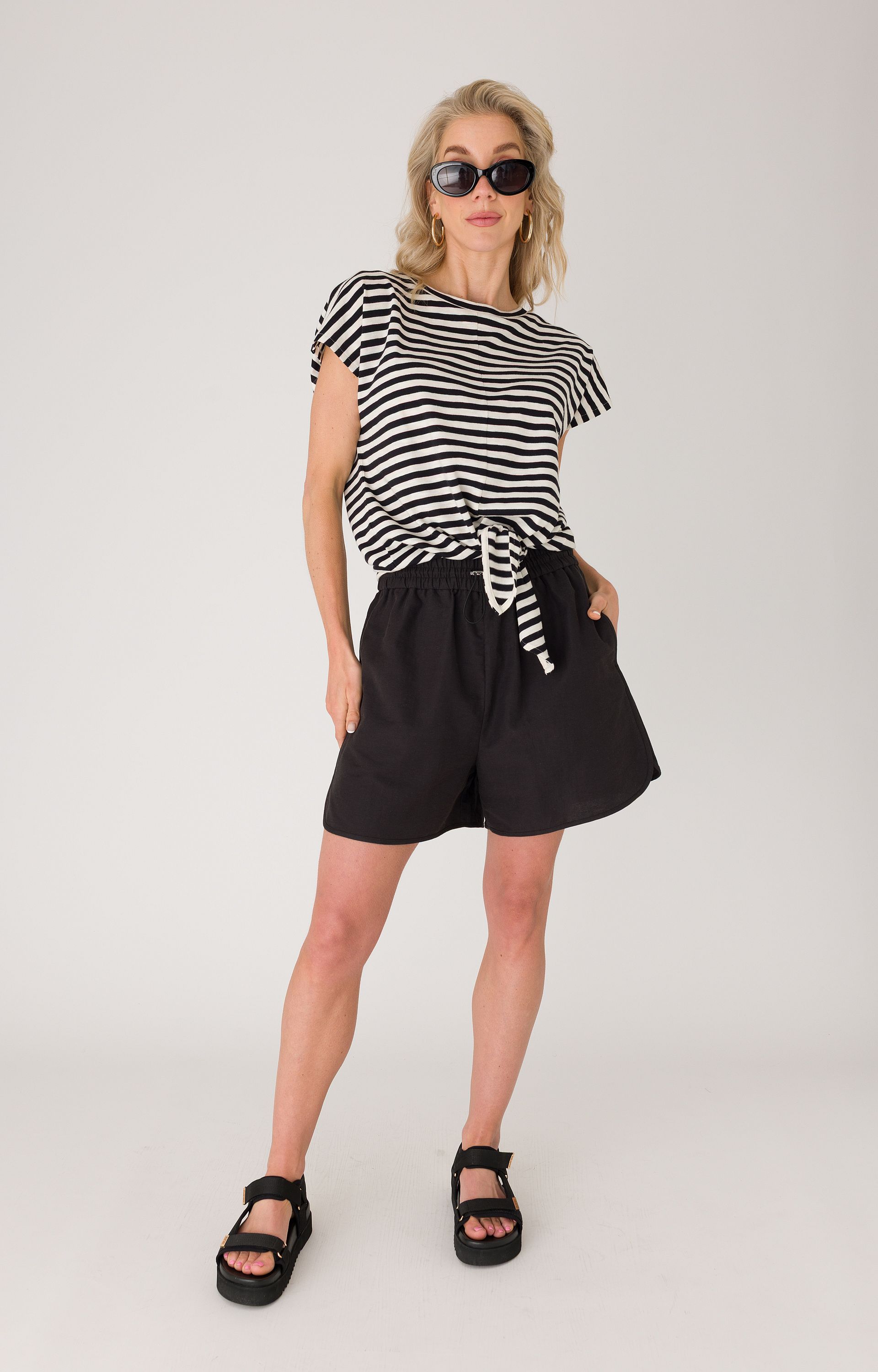 T-shirt met knoop
