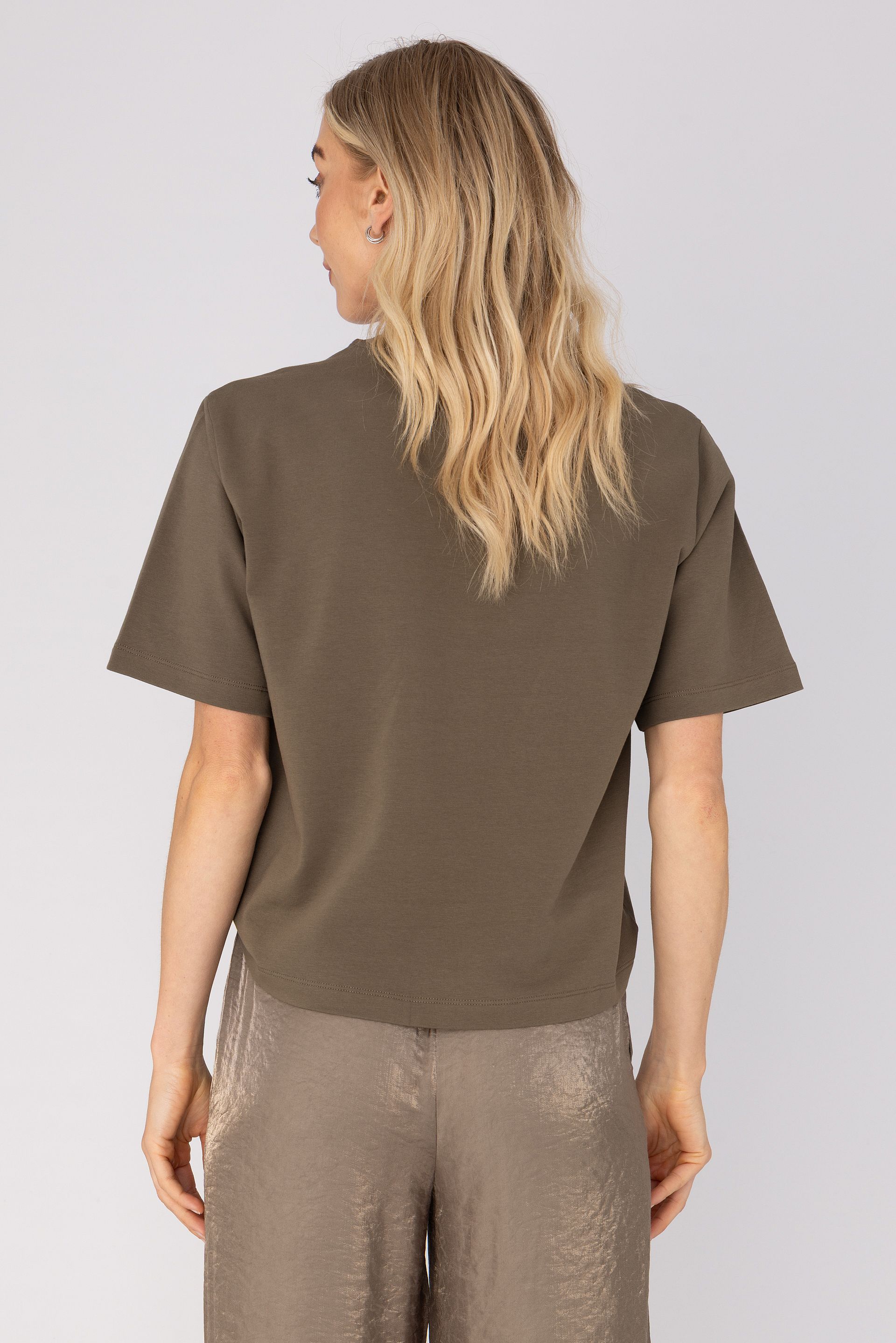 T-shirt met broche