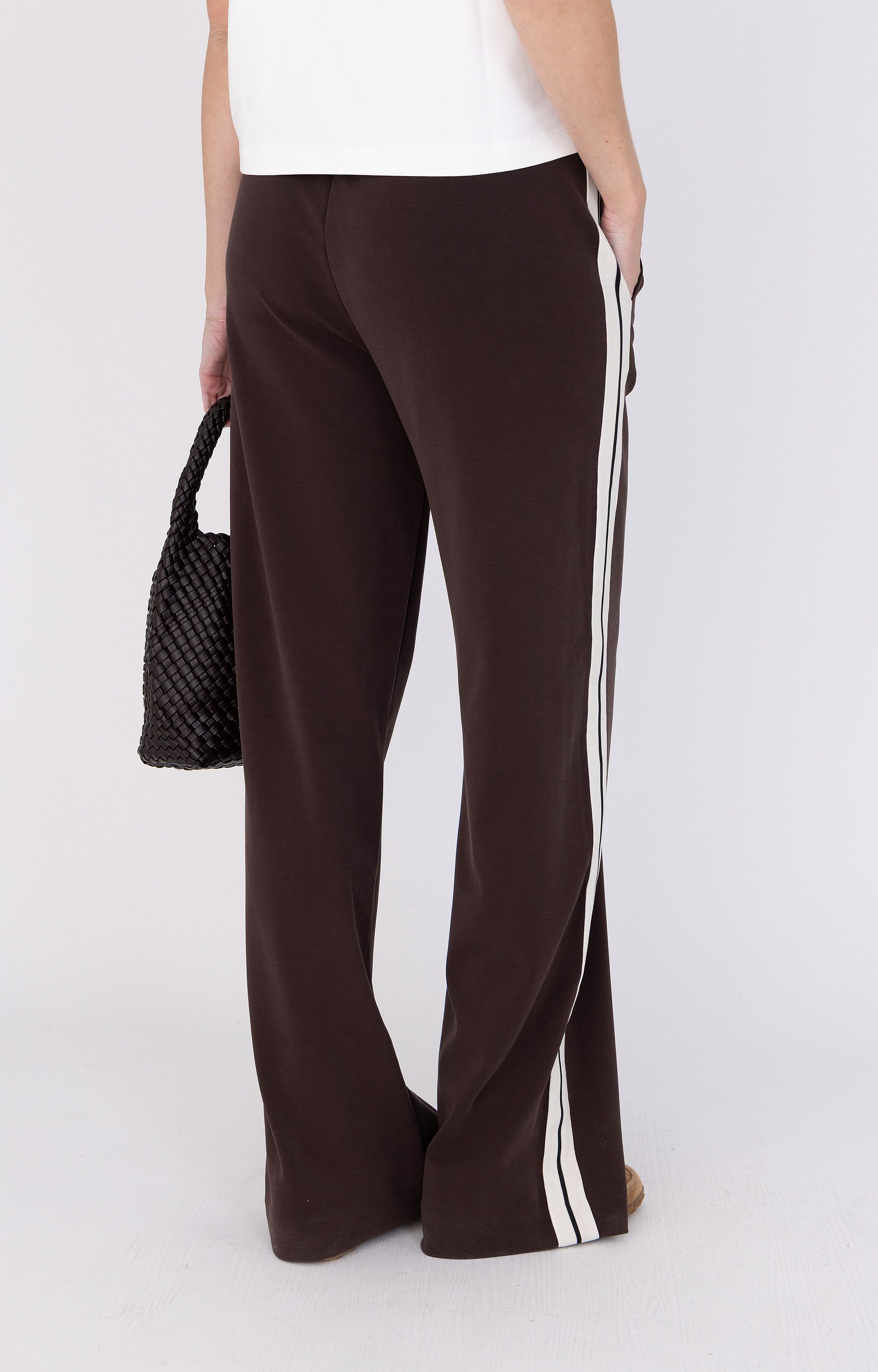 Broek James