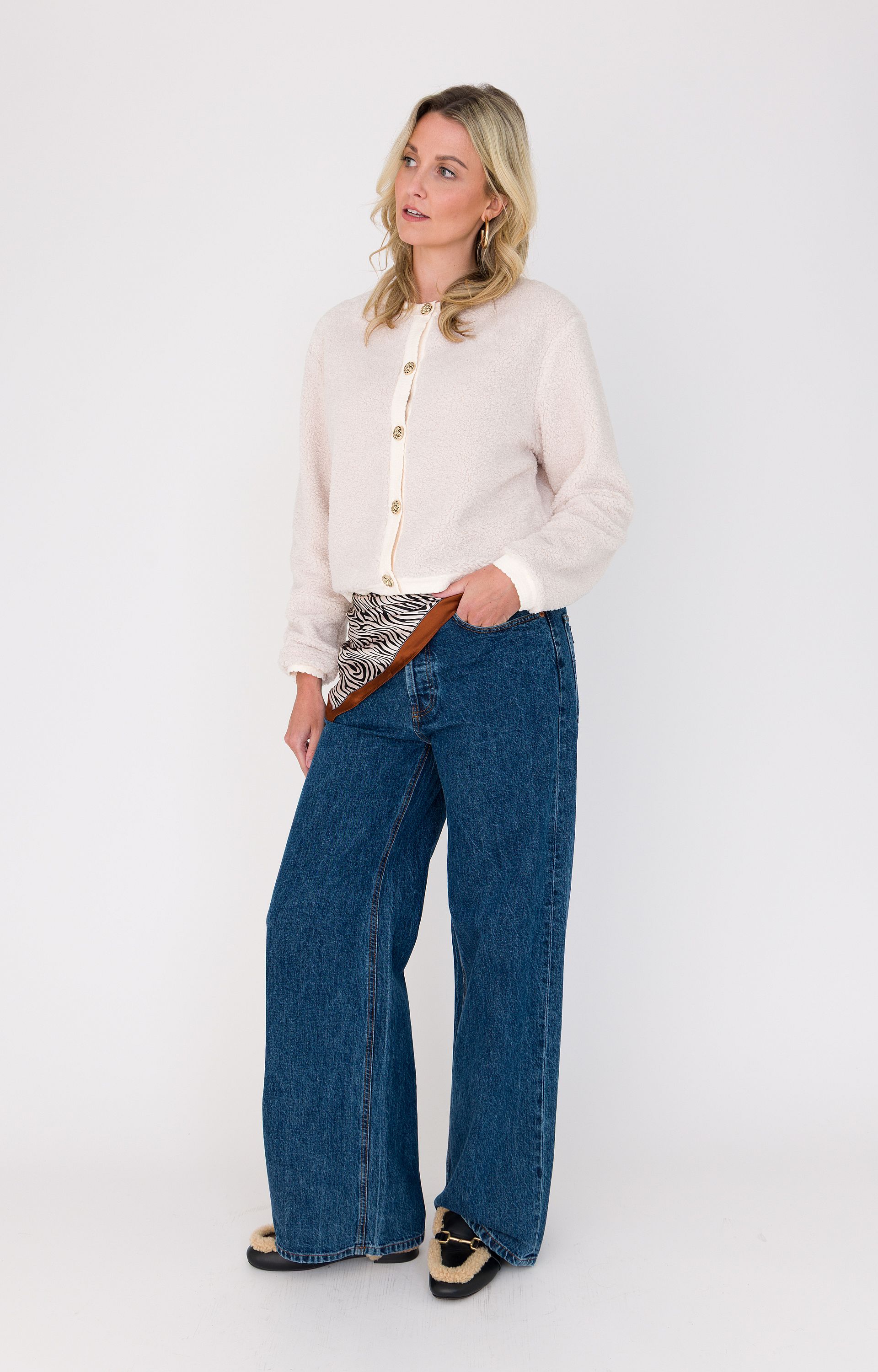 AW25-189