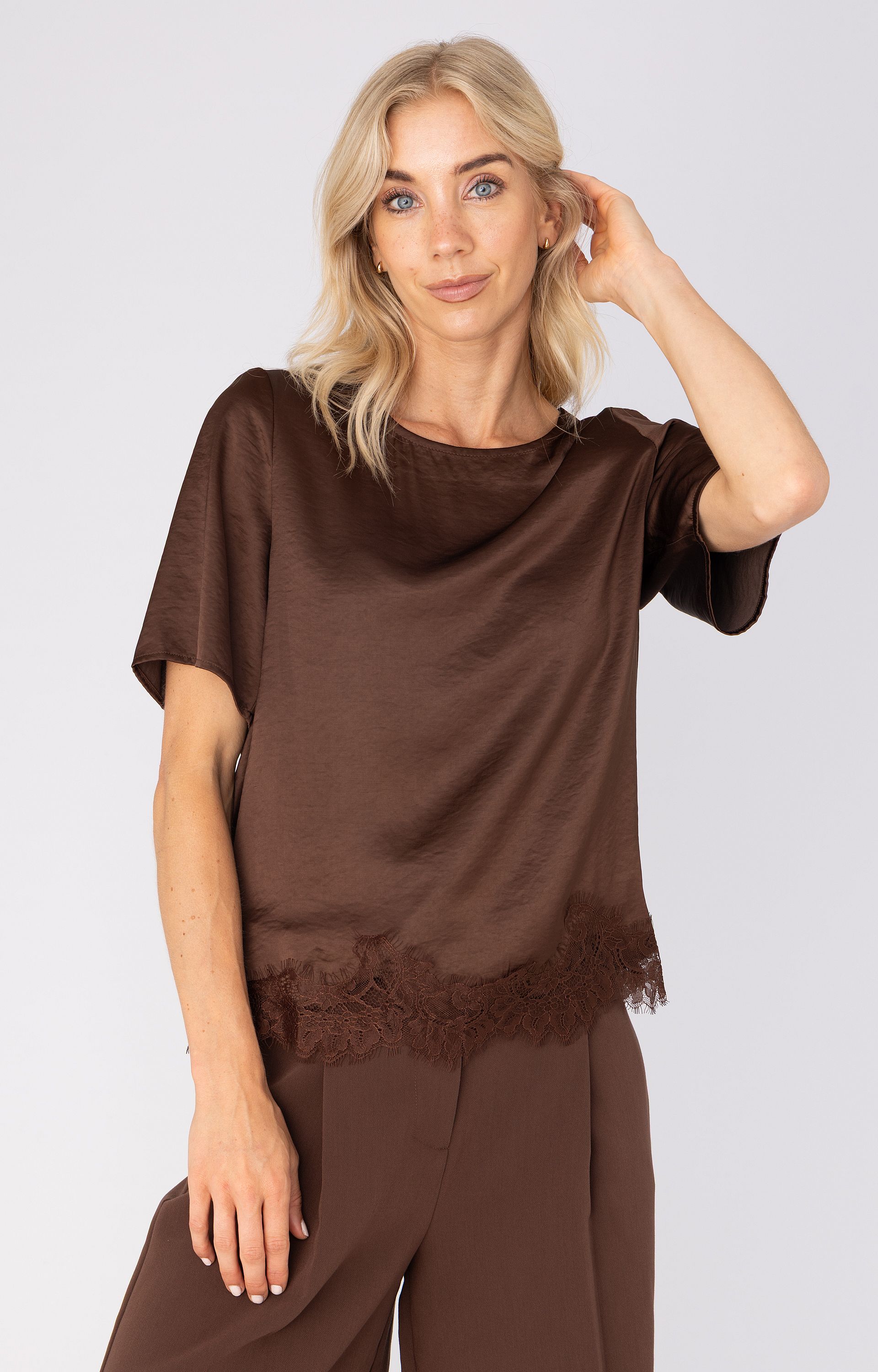 Blouse met kant 