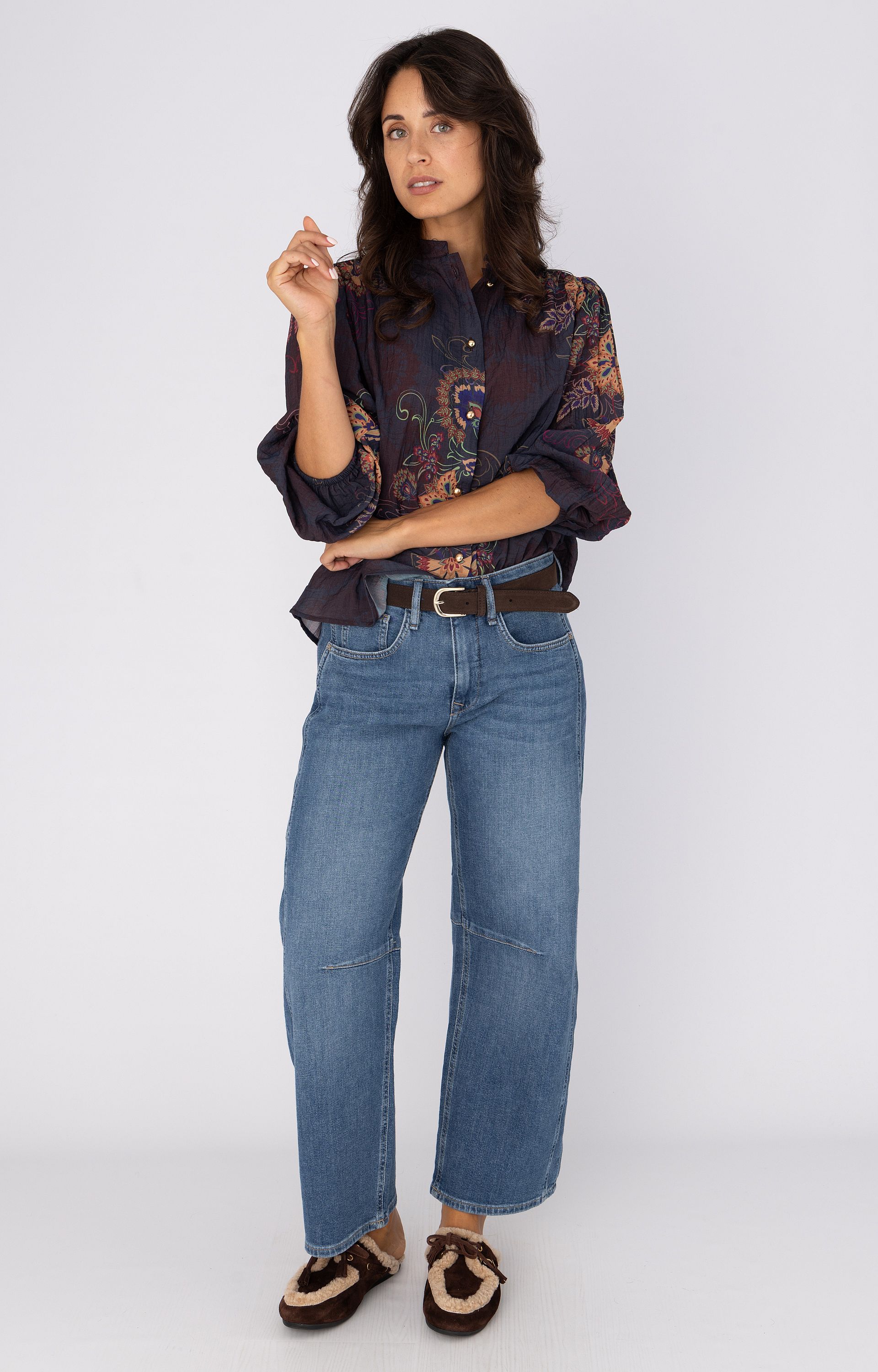 AW26 - 246