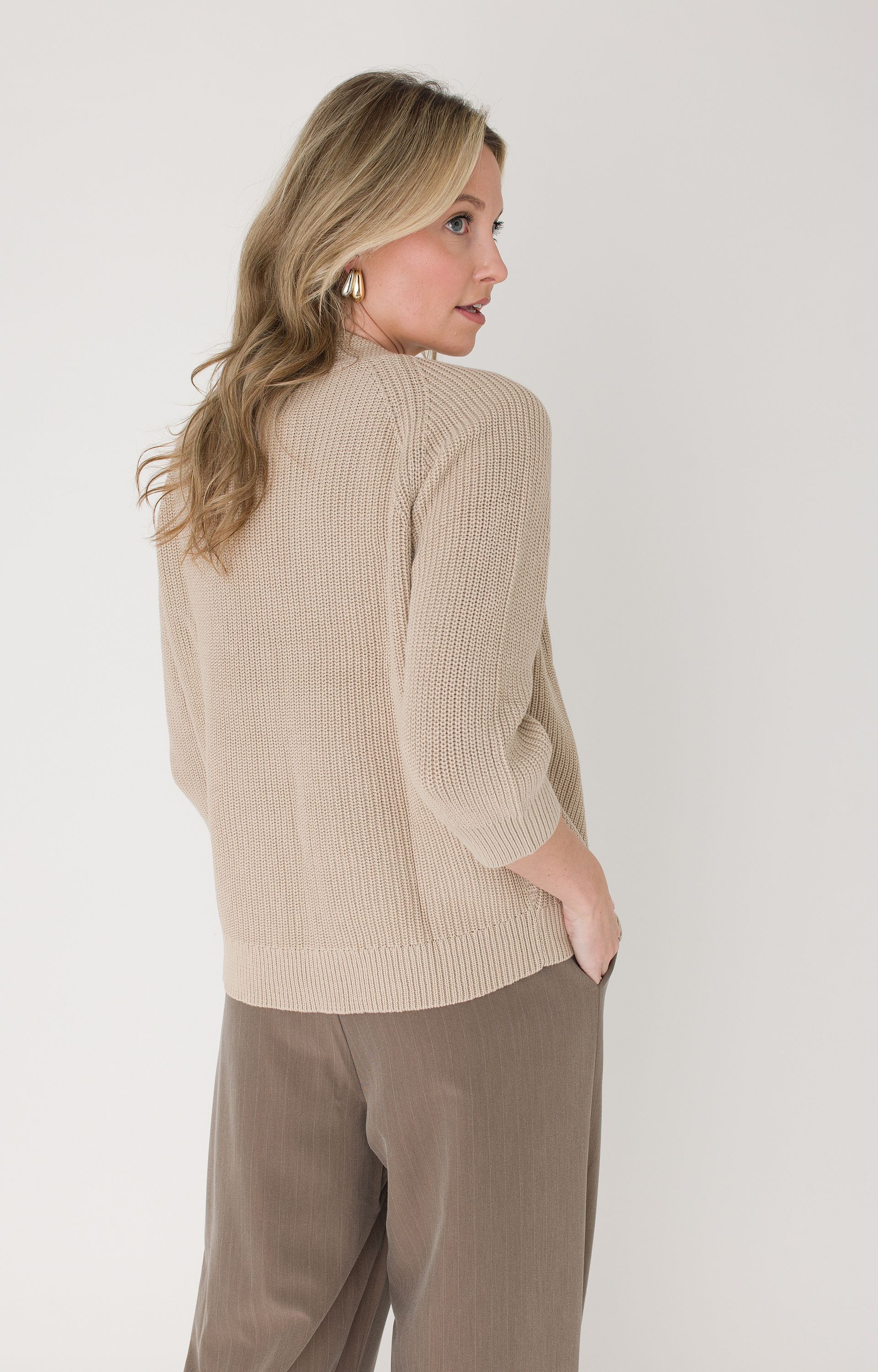 Ribgebreid vest