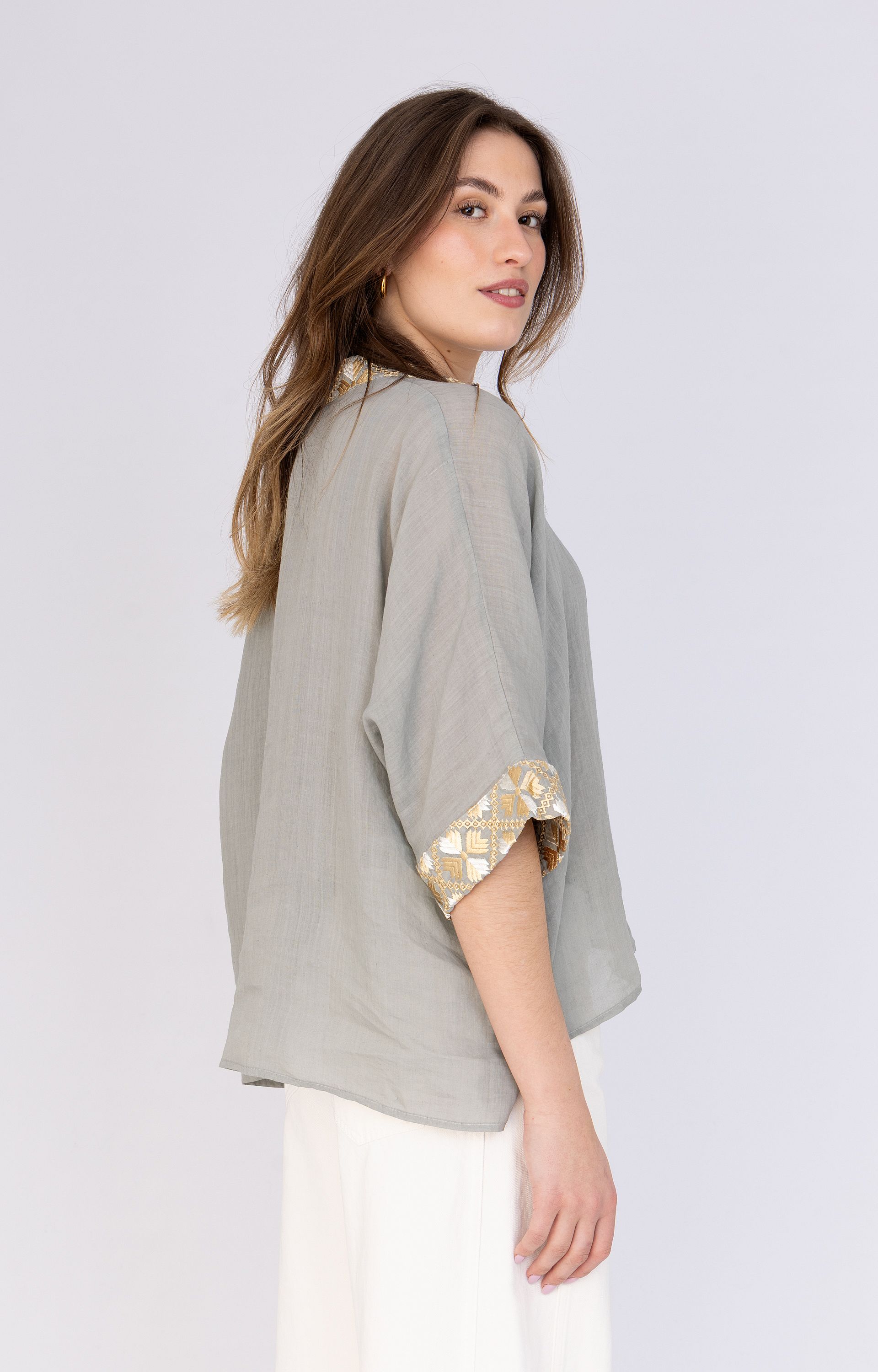 Blouse met geborduurde details