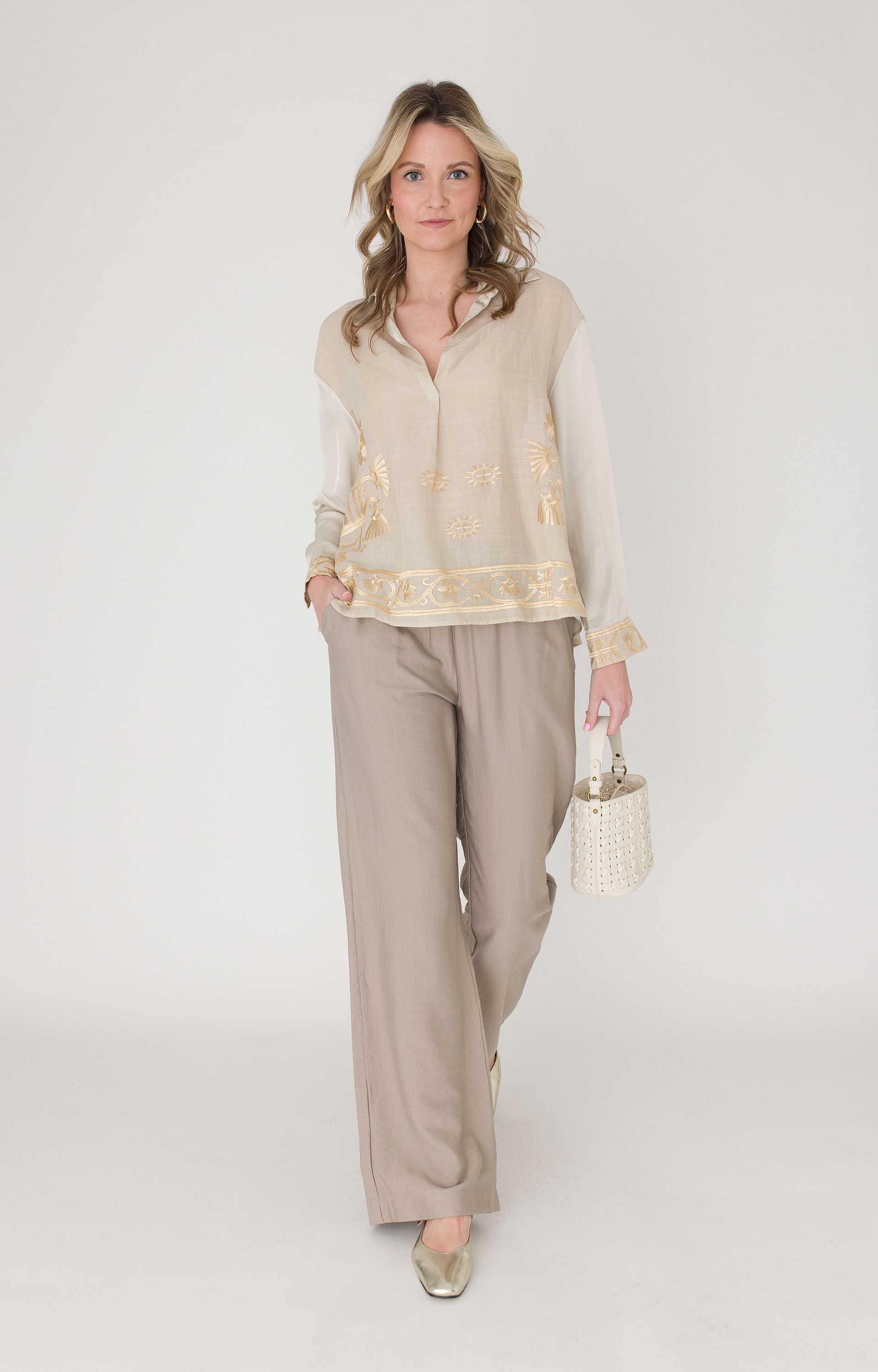 Blouse met borduursels