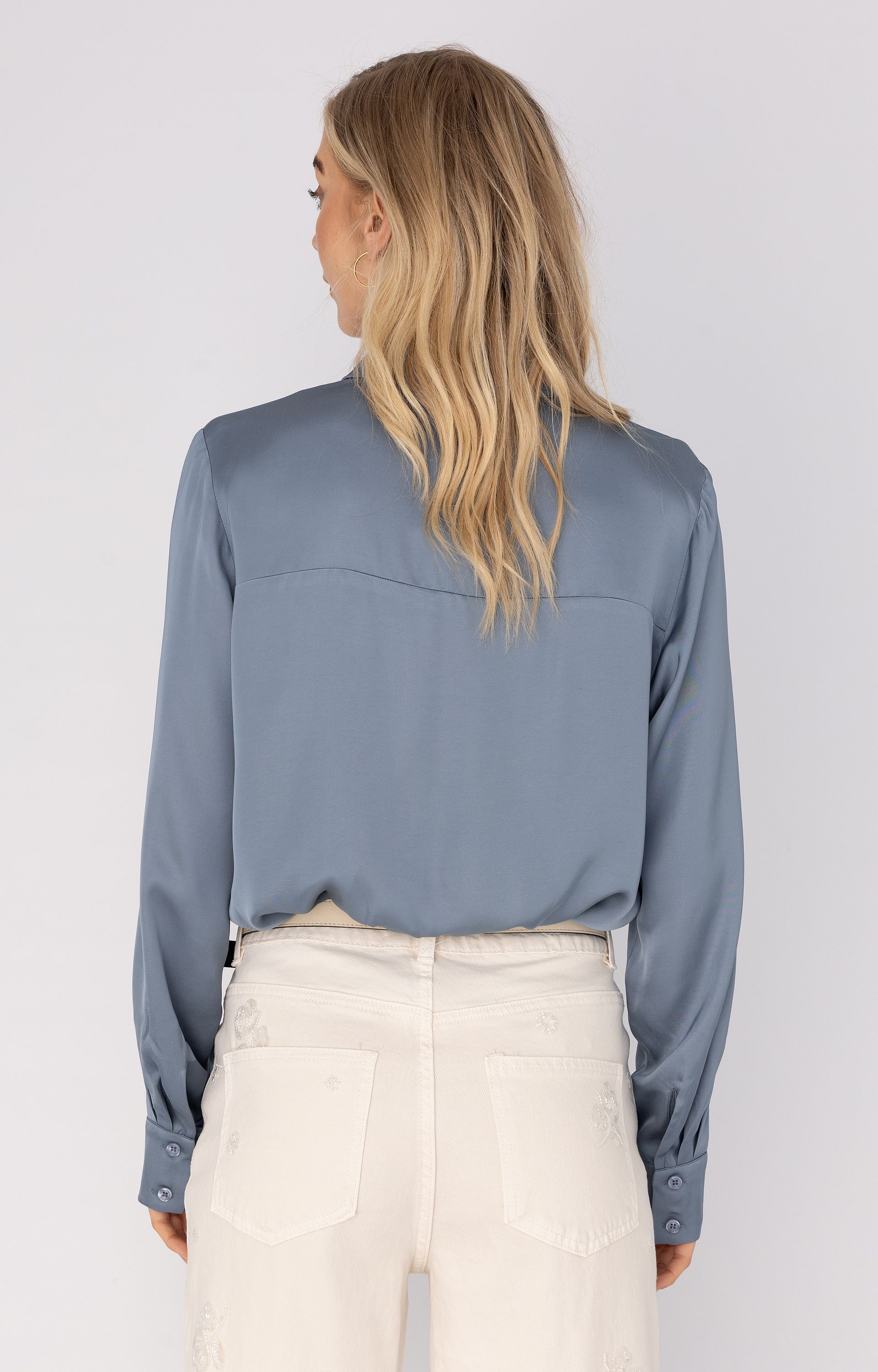 Blouse met glans 