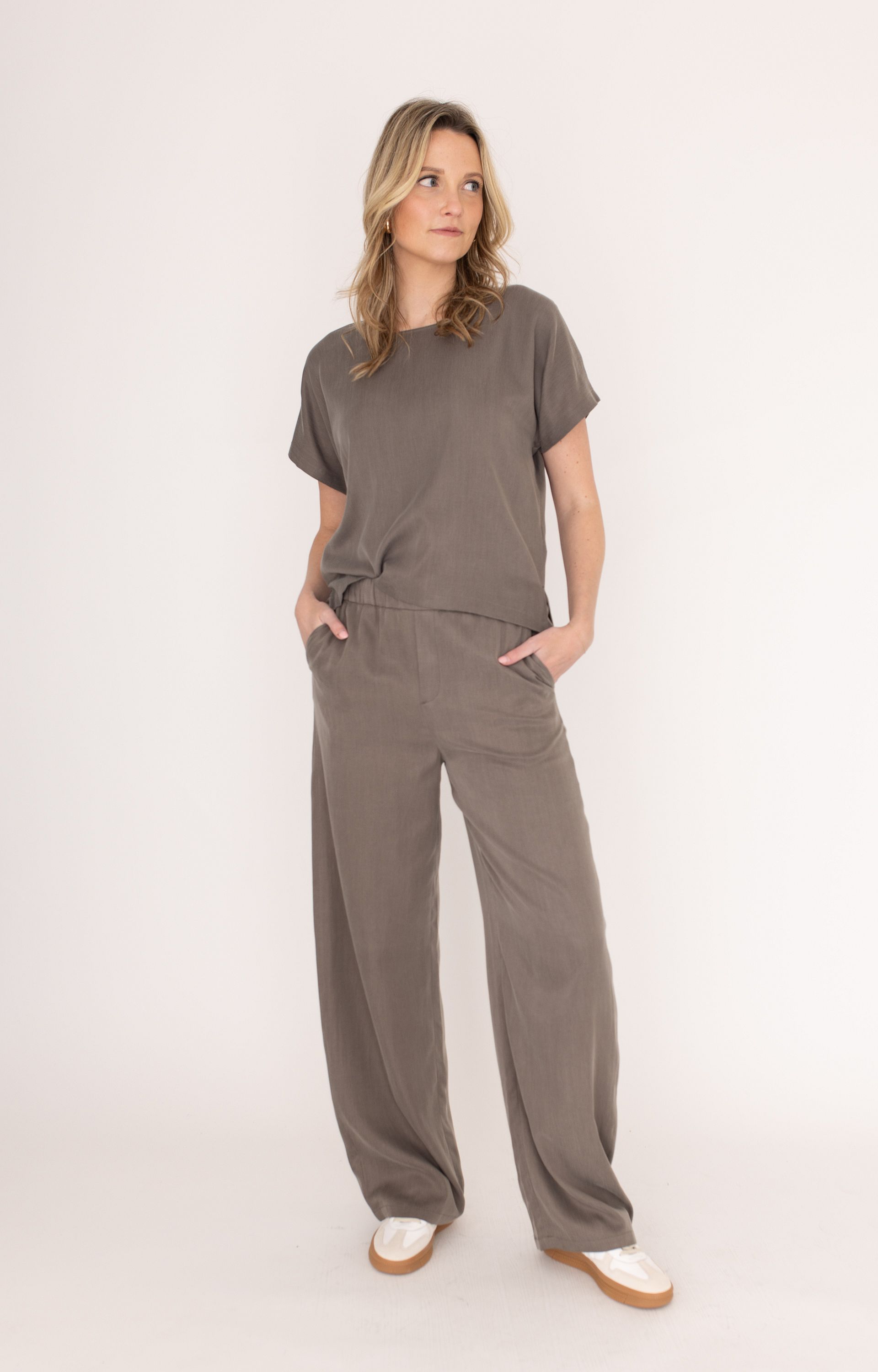 Broek Consider