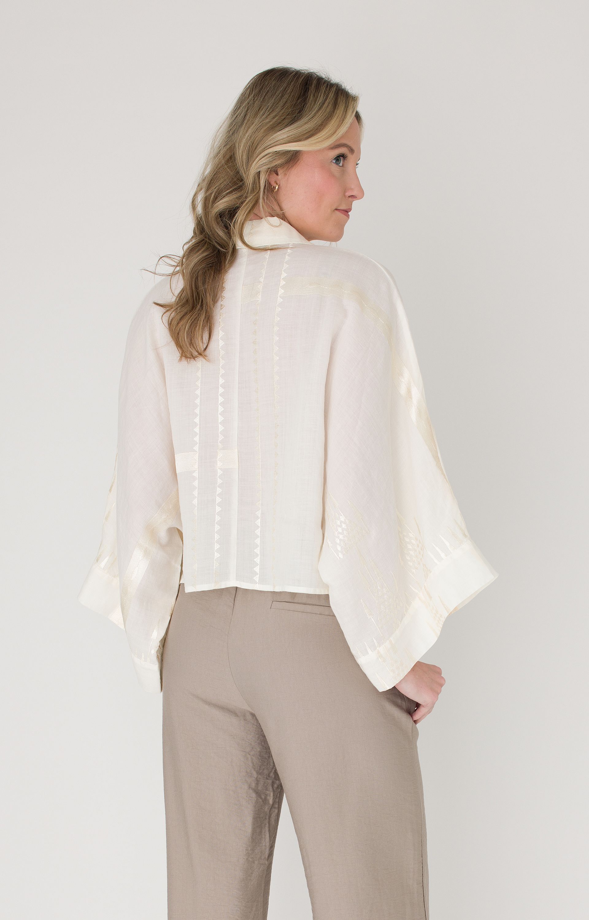 Blouse met borduursels