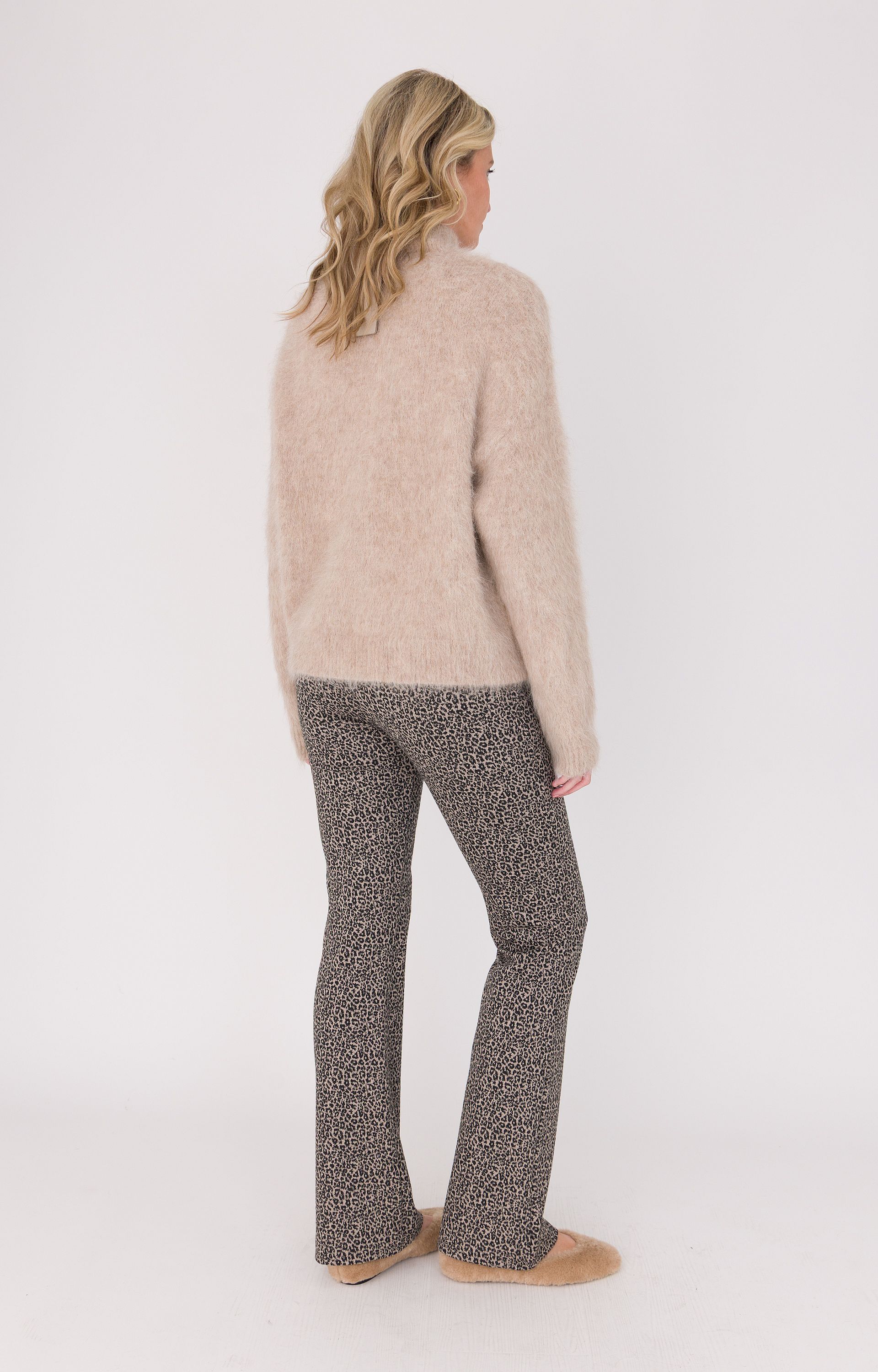 Broek met panterprint 