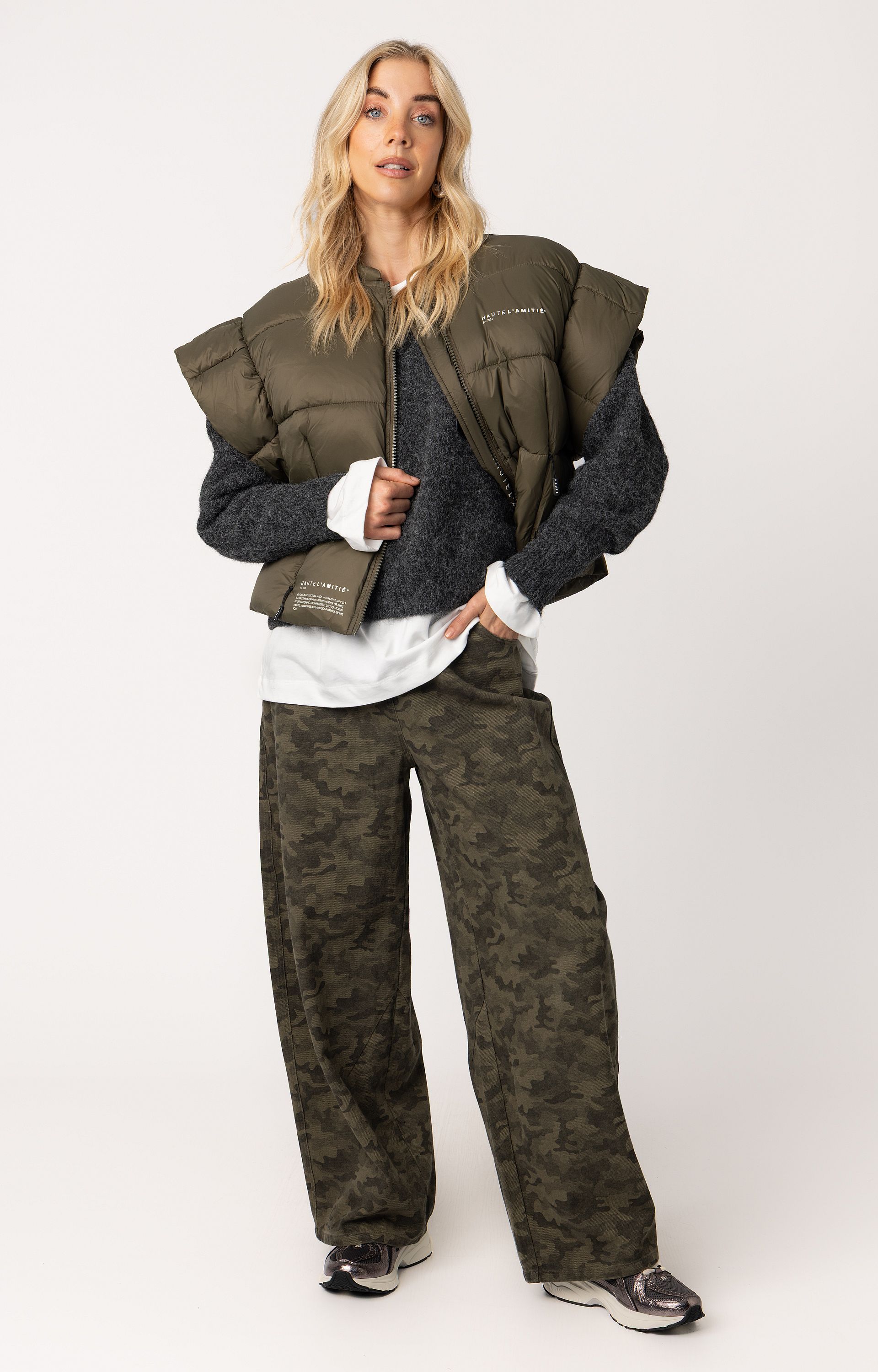 AW26 - 513