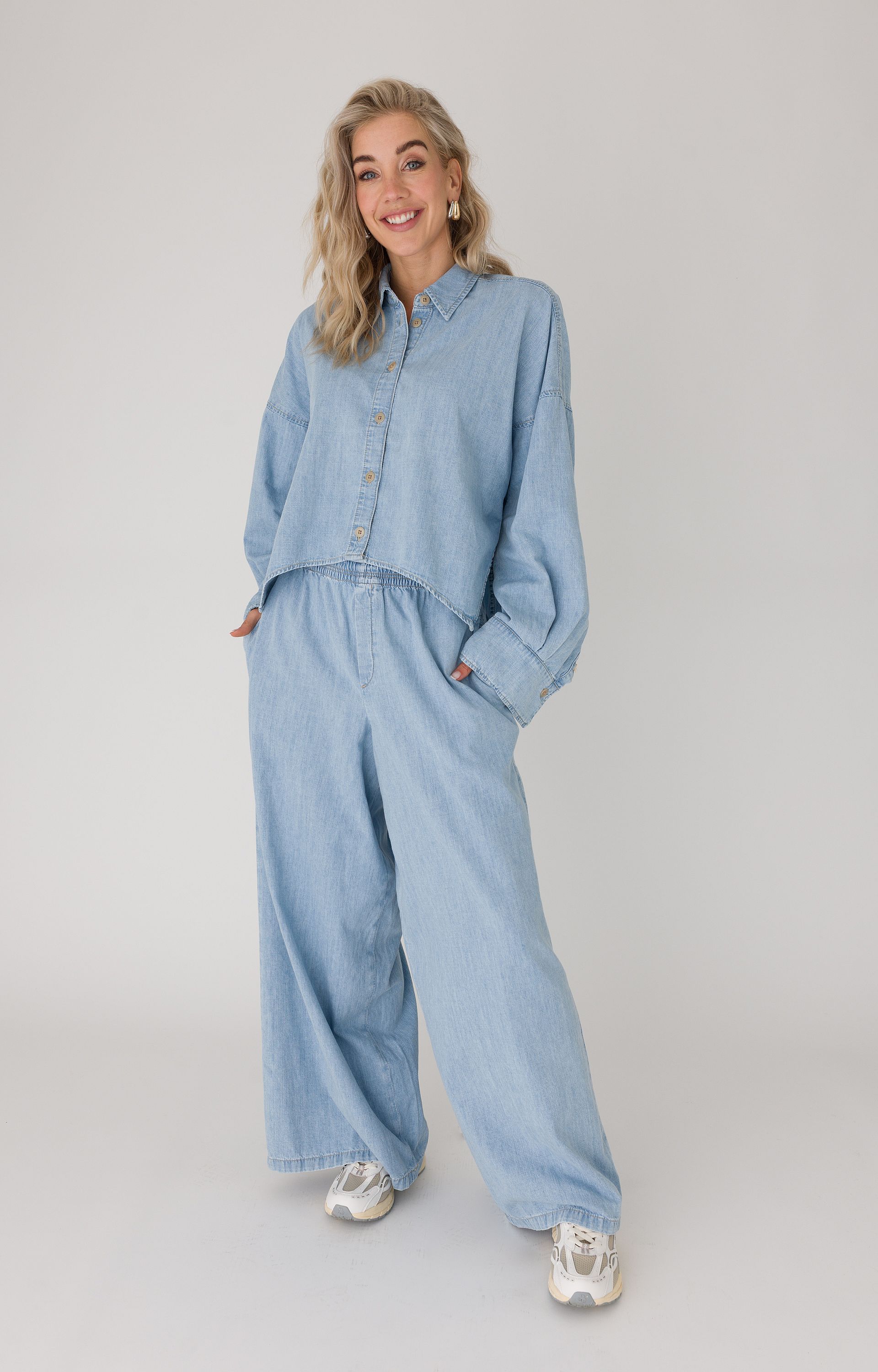 AW25-494