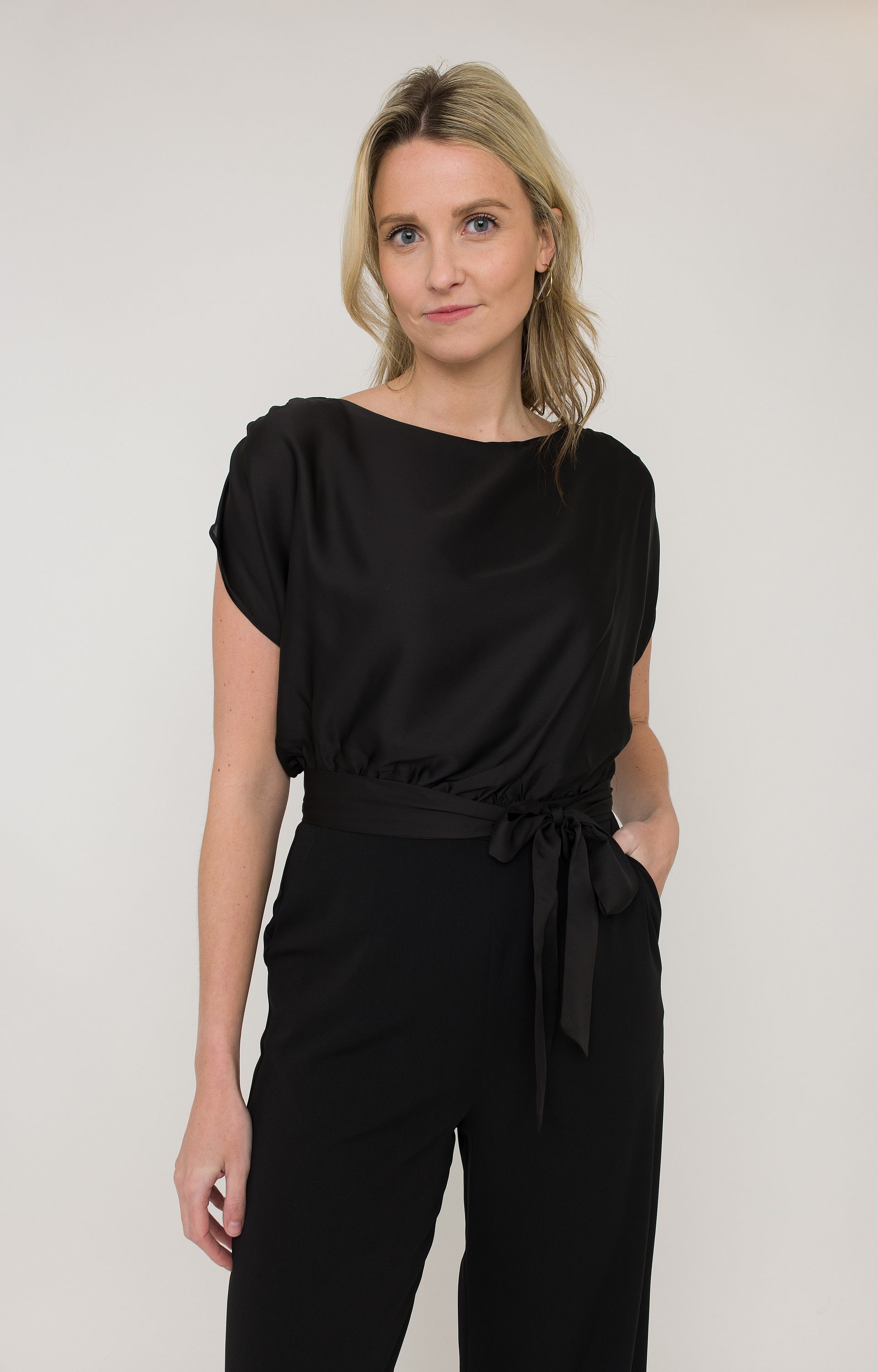 Satijnen jumpsuit