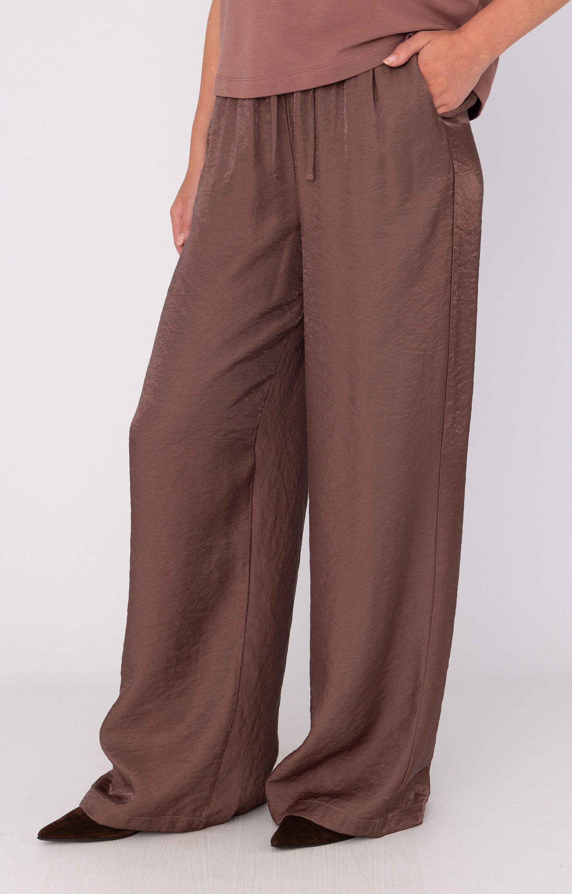 Broek met glans