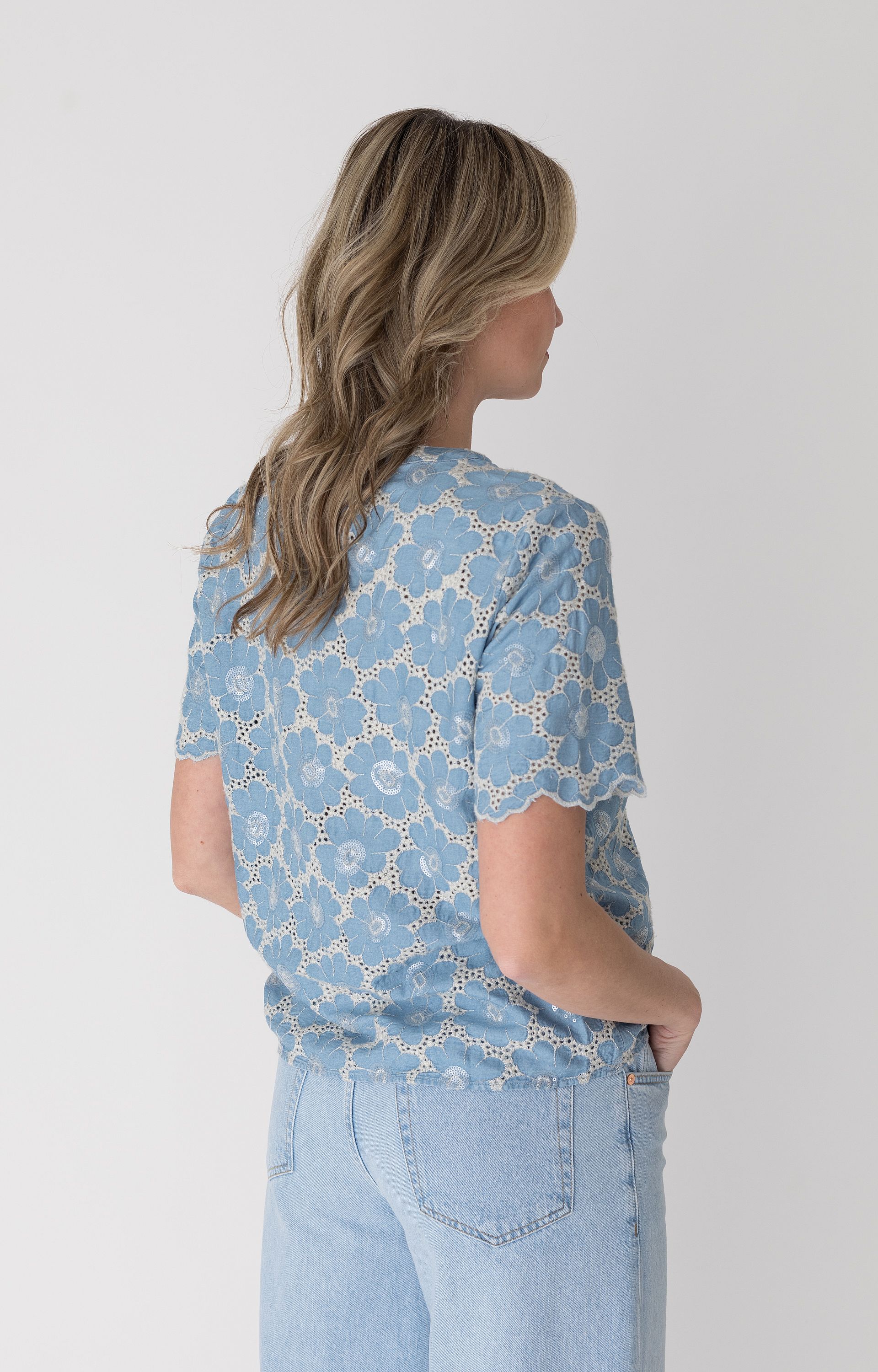 Blouse met embroidery