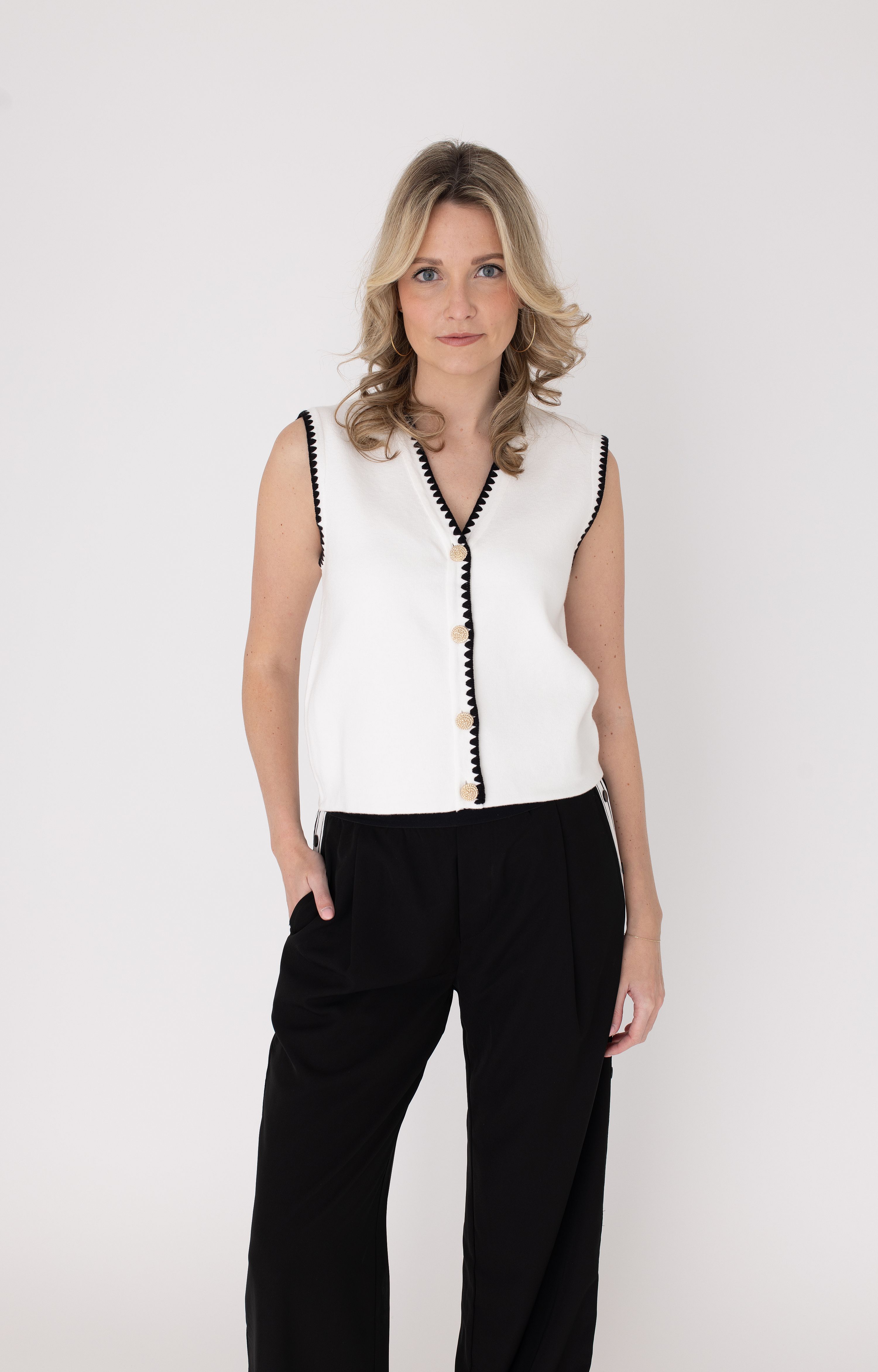 Vest Contra