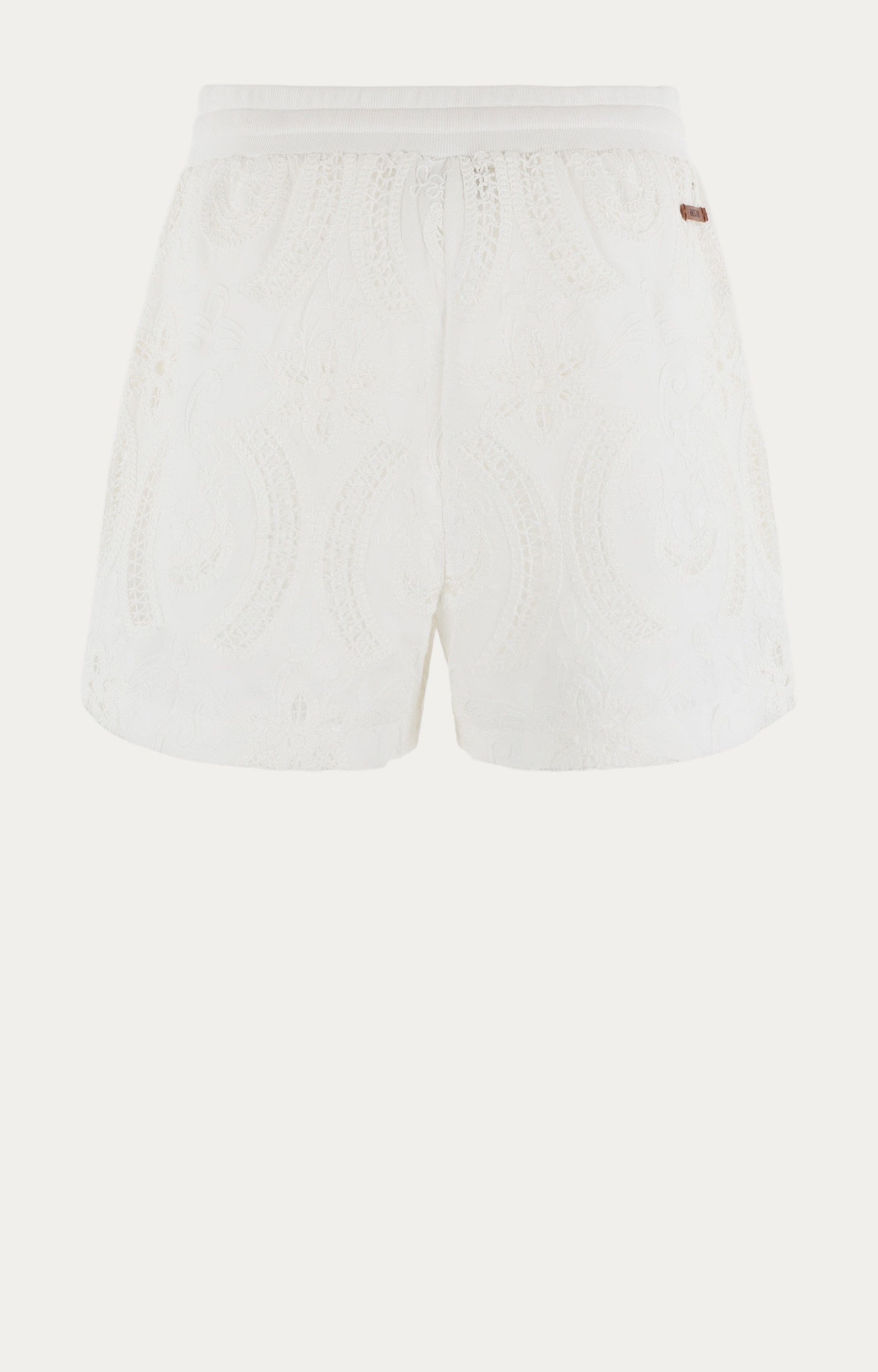 Short Lacie