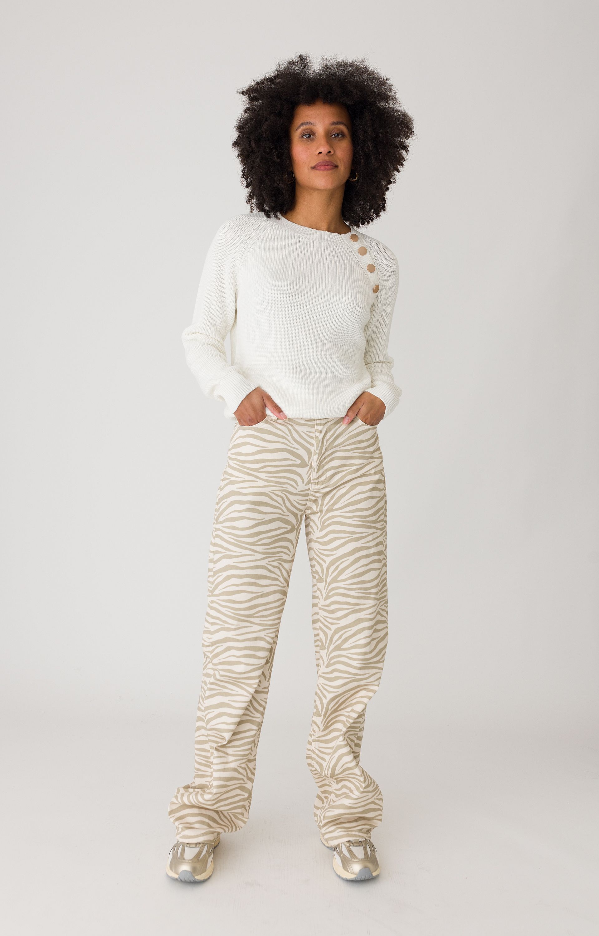 Pullover met knopen