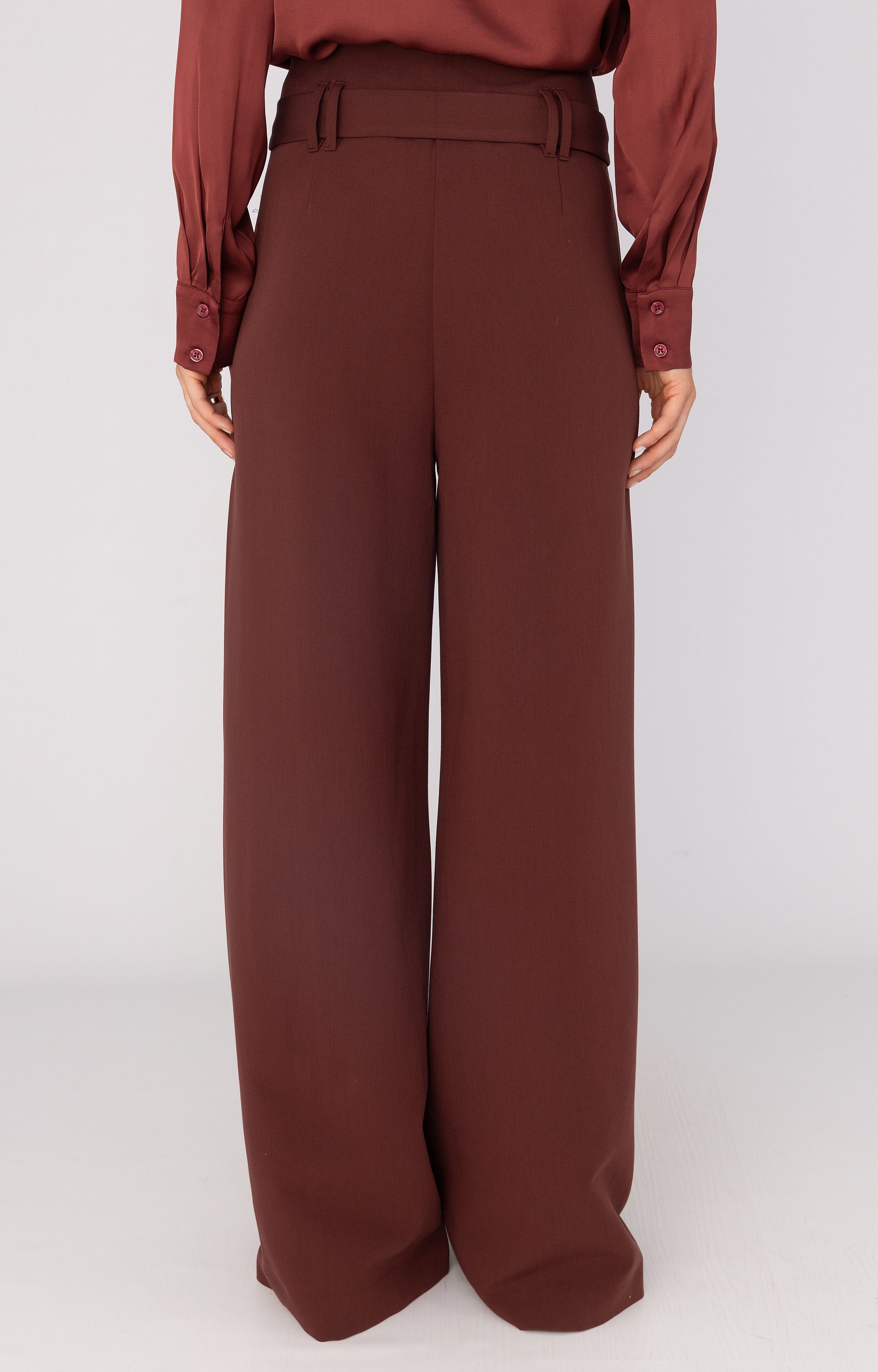 Broek met ceintuur