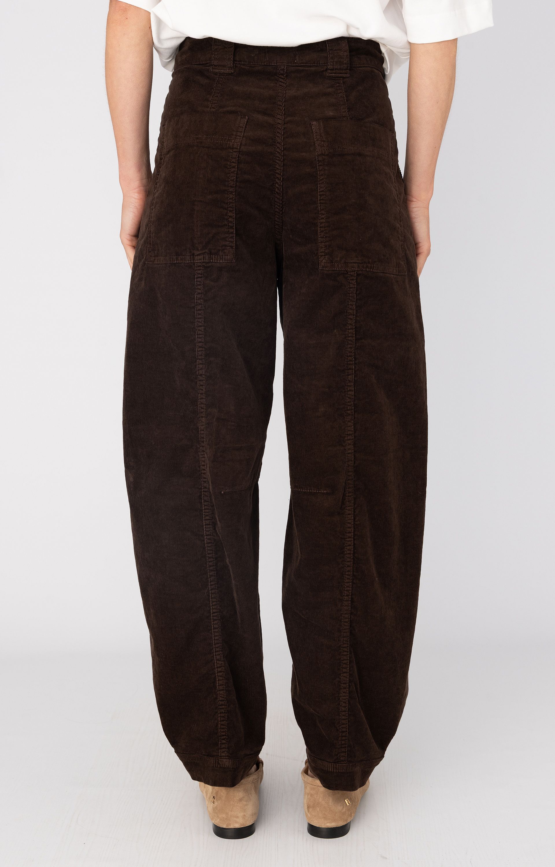 Broek met ribstructuur