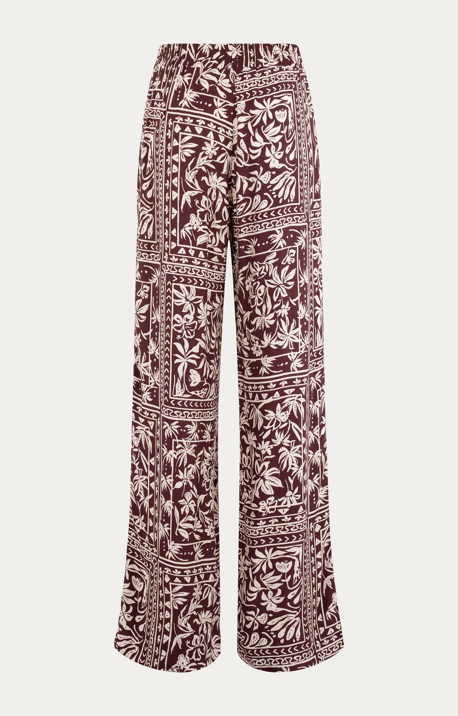 Broek More