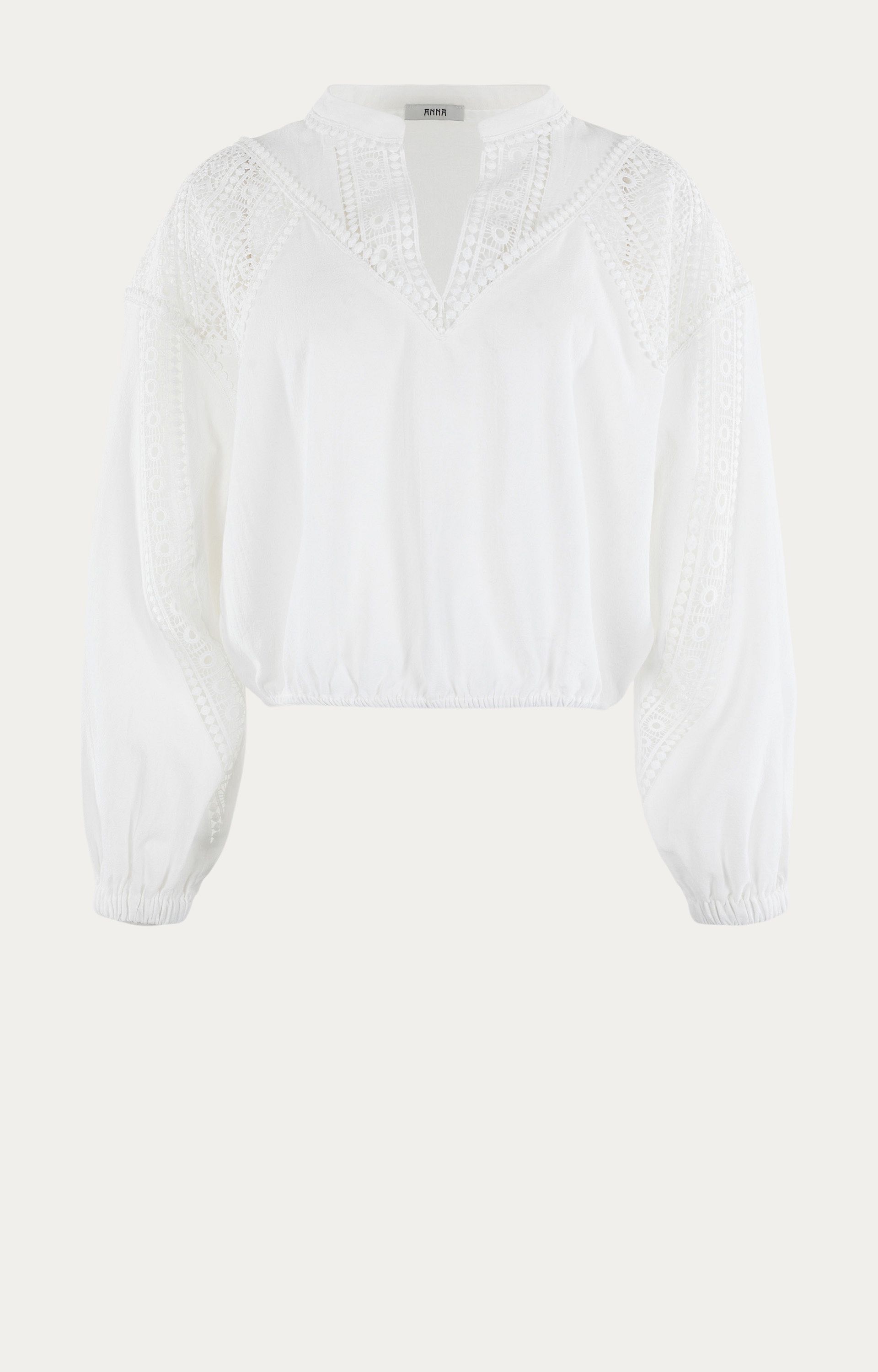 Blouse met broderie details