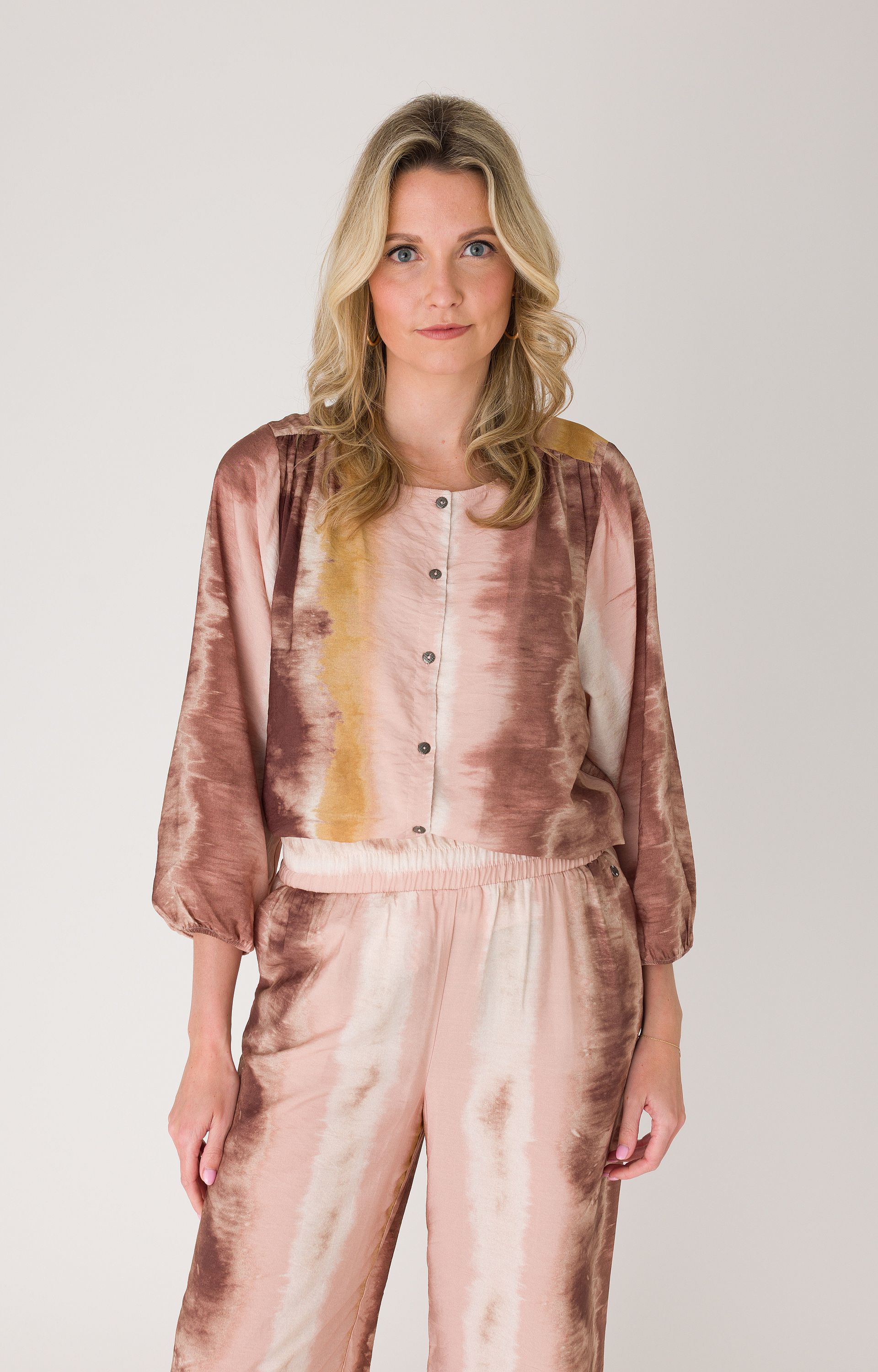 Blouse met pofmouwen