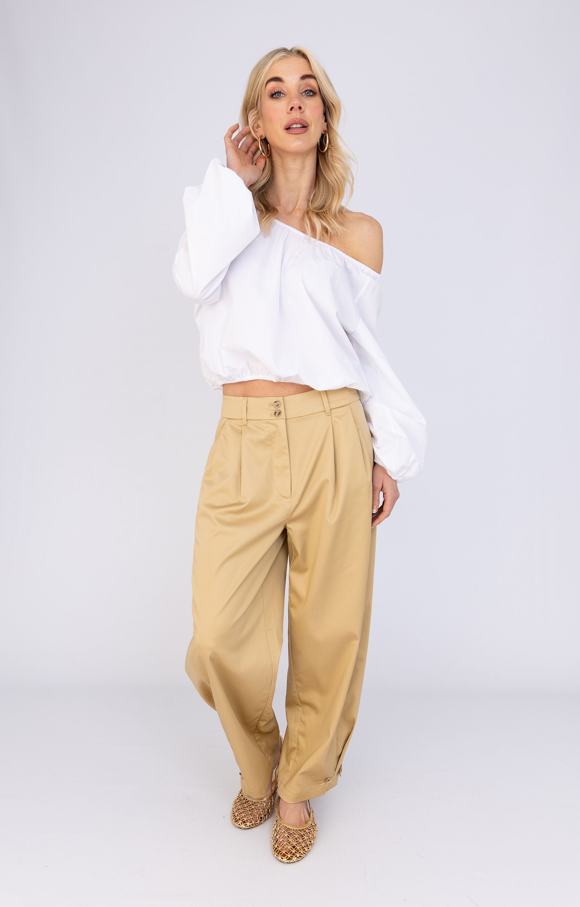 Broek met bandplooi