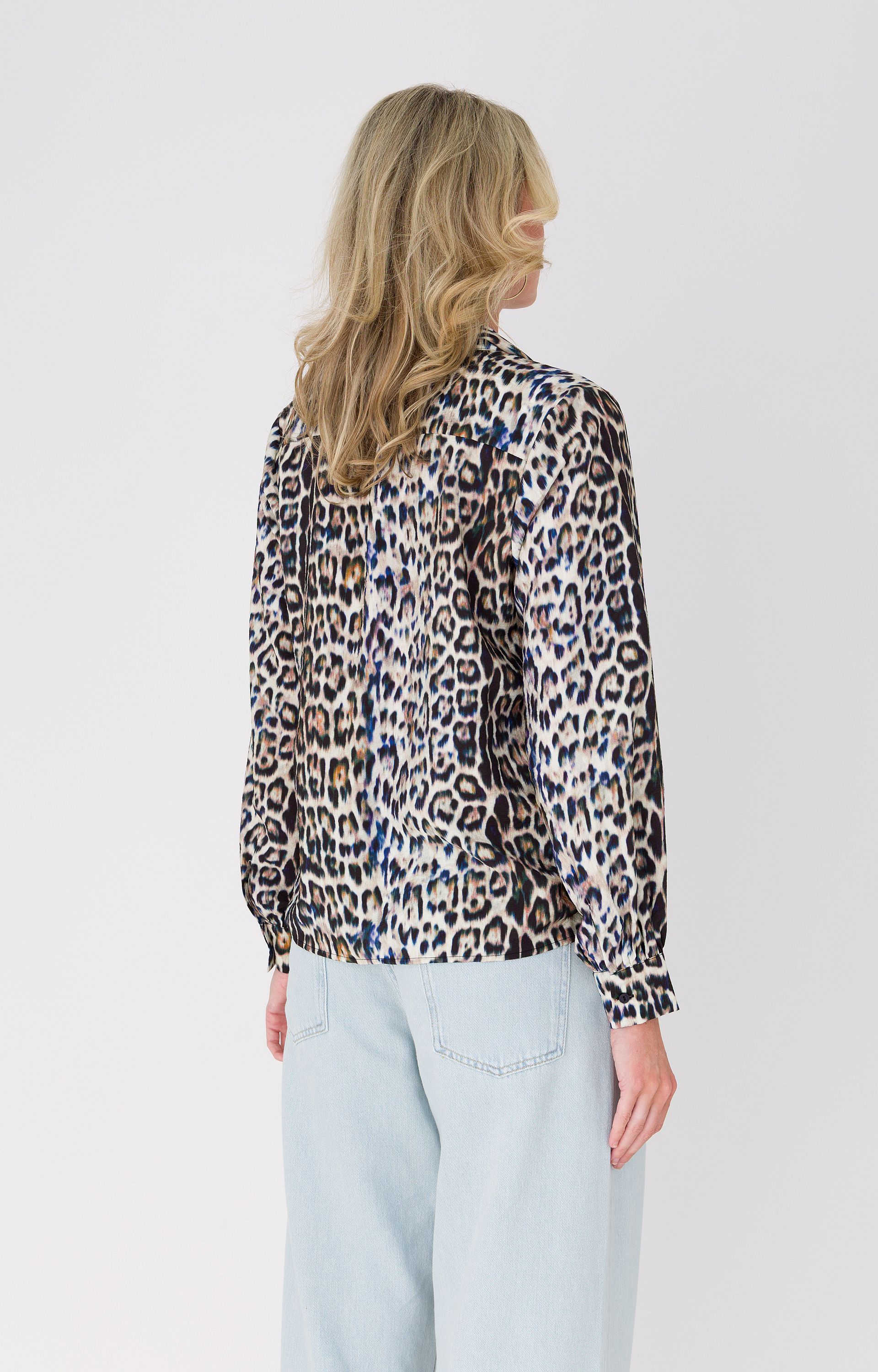 Blouse met leopard print