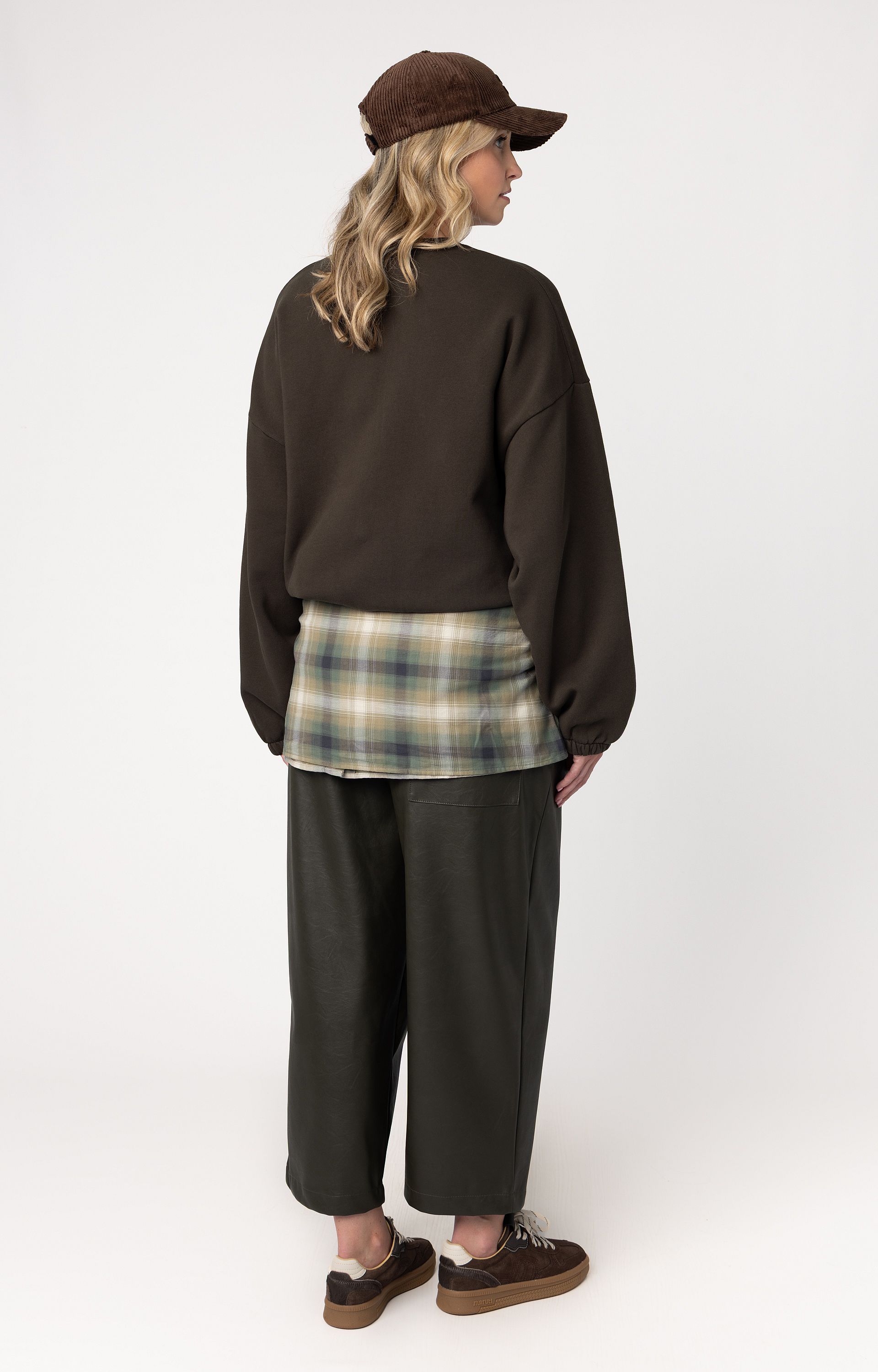 Sweater Ome