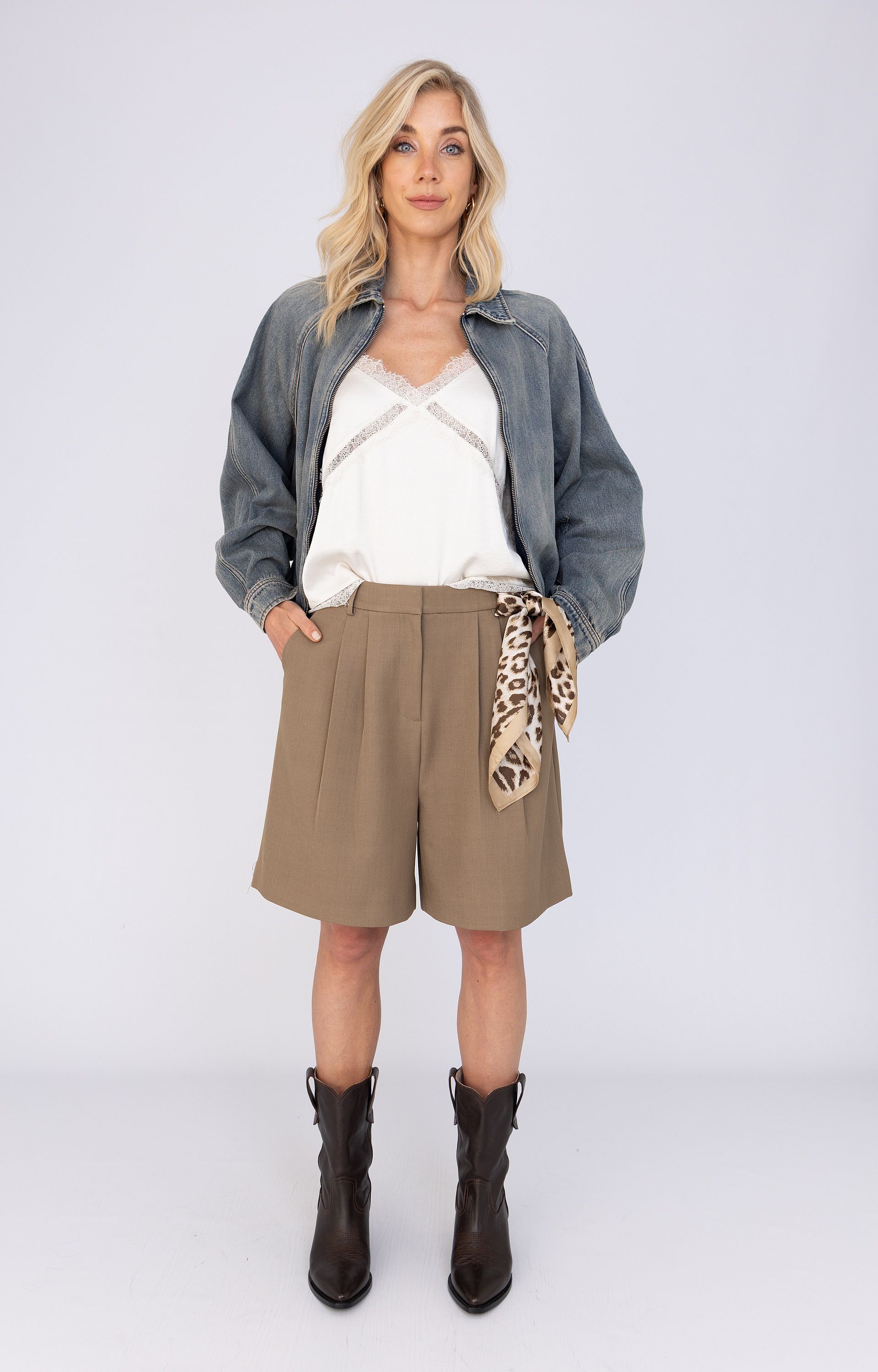 Bermudashort Oversized 