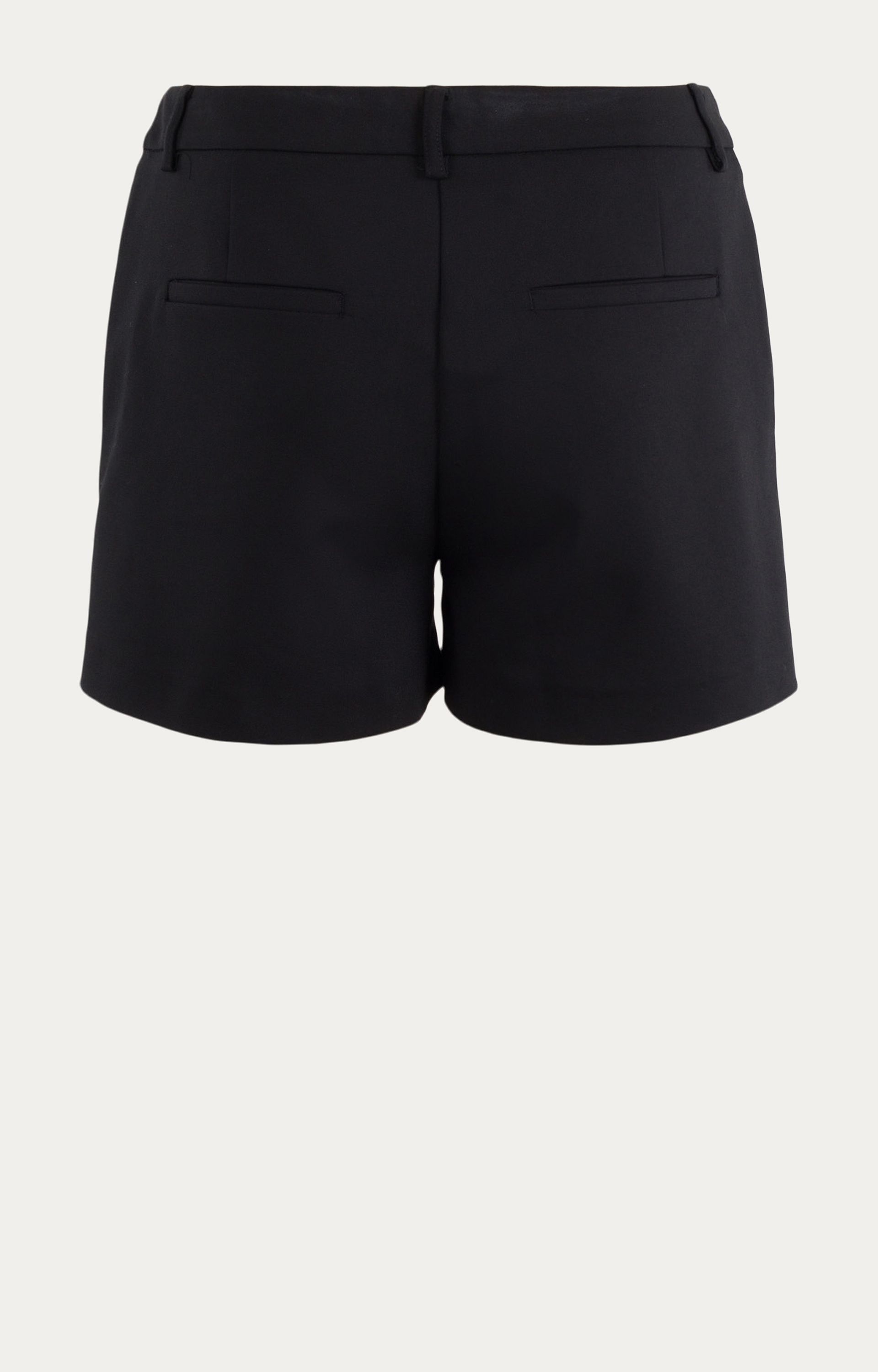 Daisy short