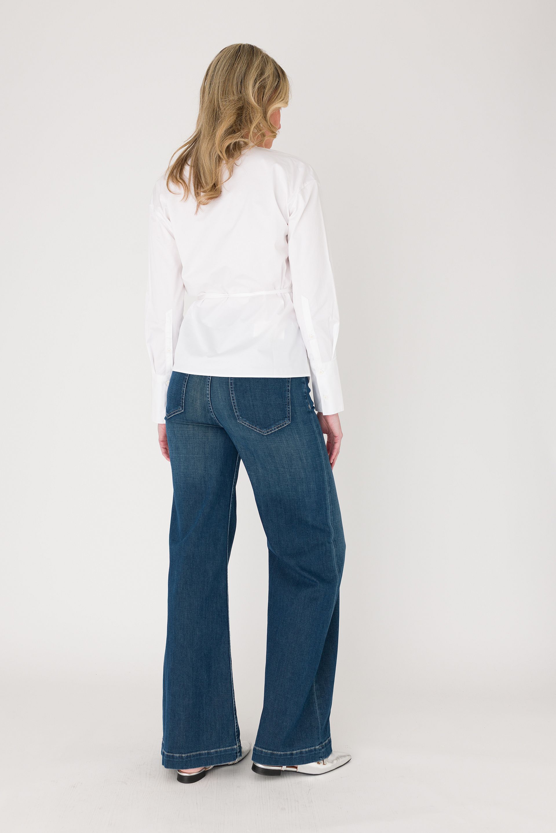Blouse Closed
