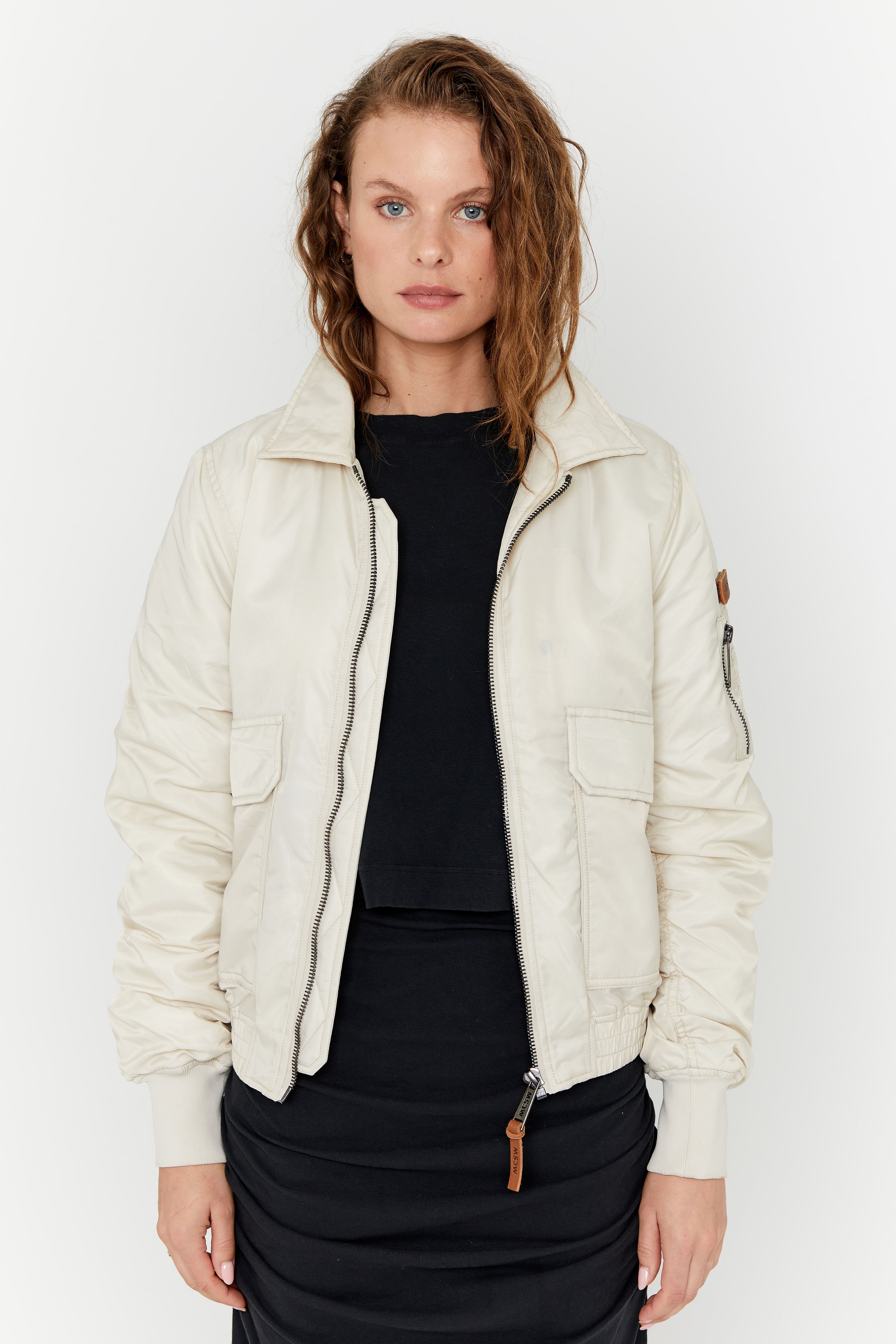 Jas Jamie | M | 8720723400131