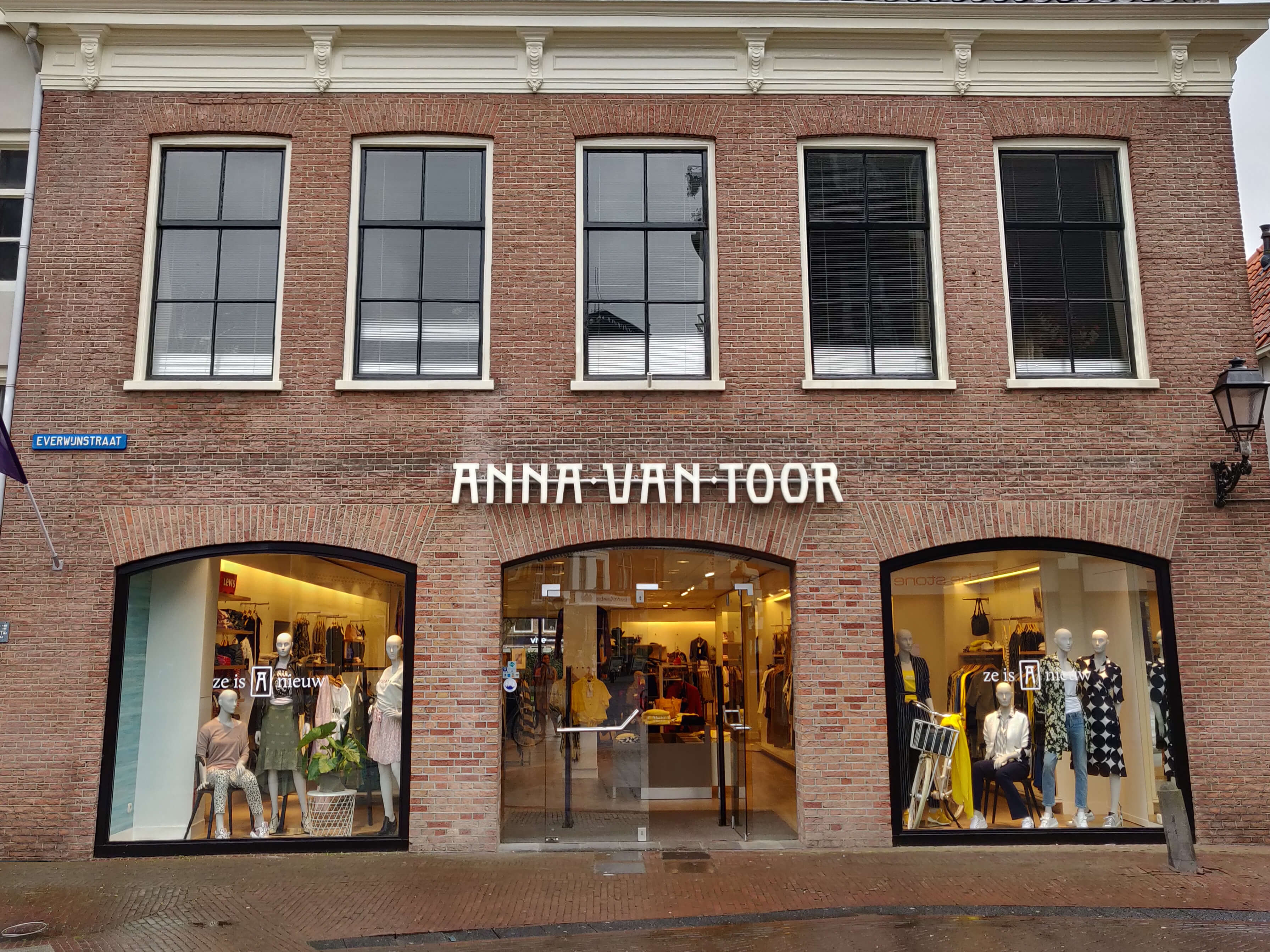 Anna van Toor Anna van Toor